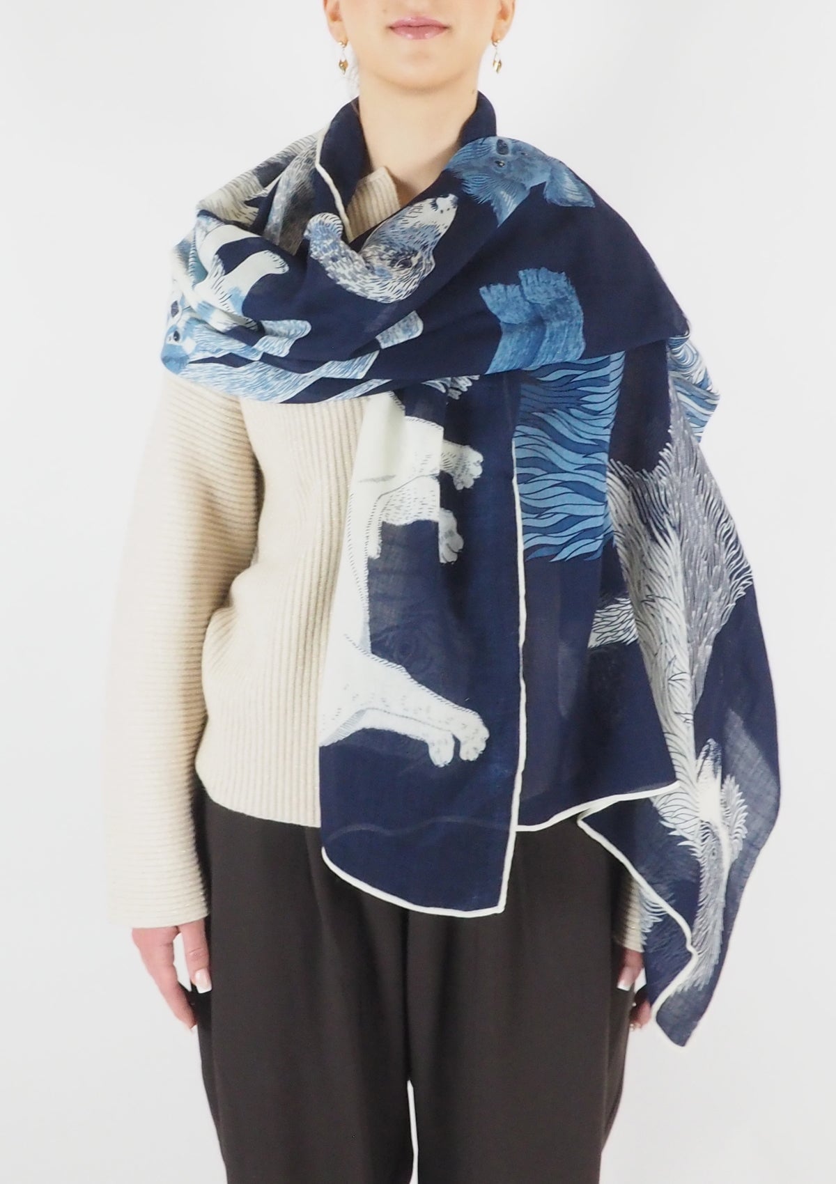 Schal aus Wolle mit Hundemotiv in Blau - Toutou Damen Accessoires Tücher & Schals Inoui E.