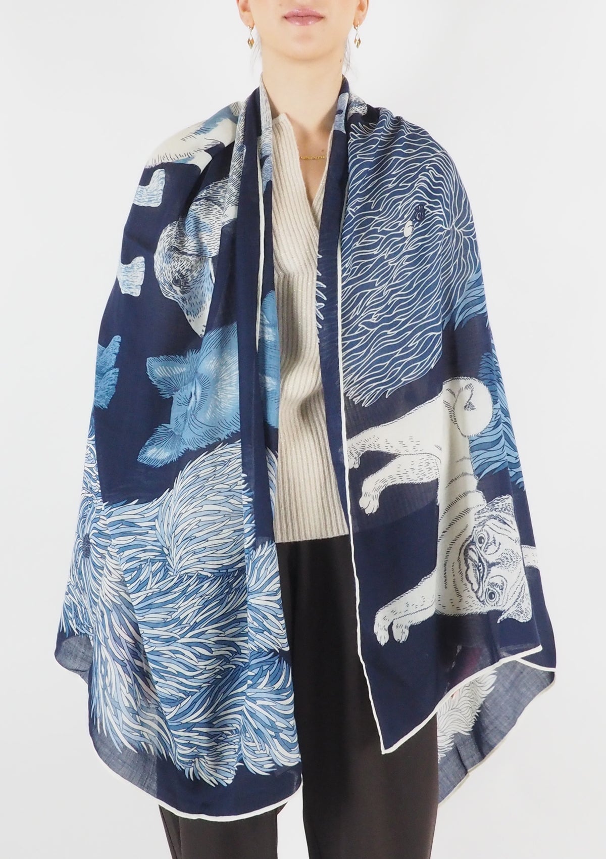 Schal aus Wolle mit Hundemotiv in Blau - Toutou Damen Accessoires Tücher & Schals Inoui E.