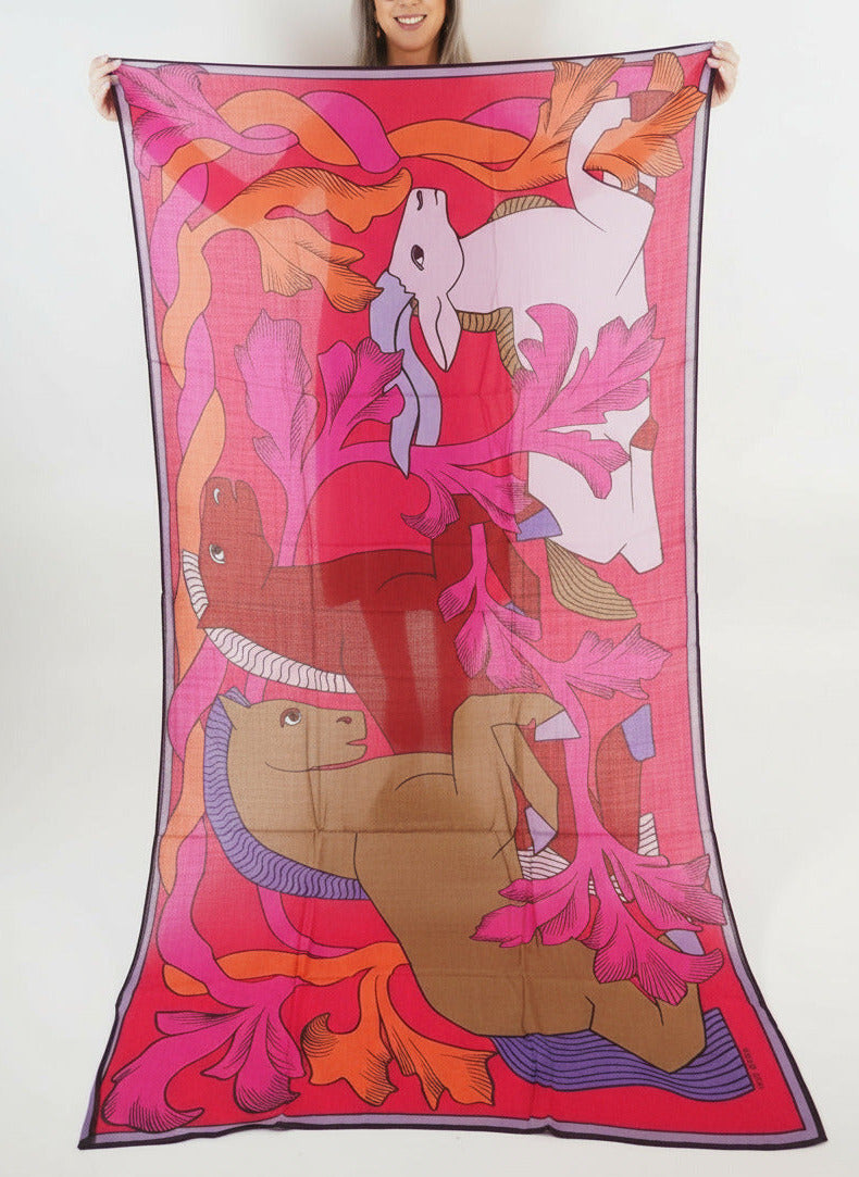 Schal aus Wolle mit Pferdemotiv in Rot - Cavale Damen Accessoires Tücher & Schals Inoui E.