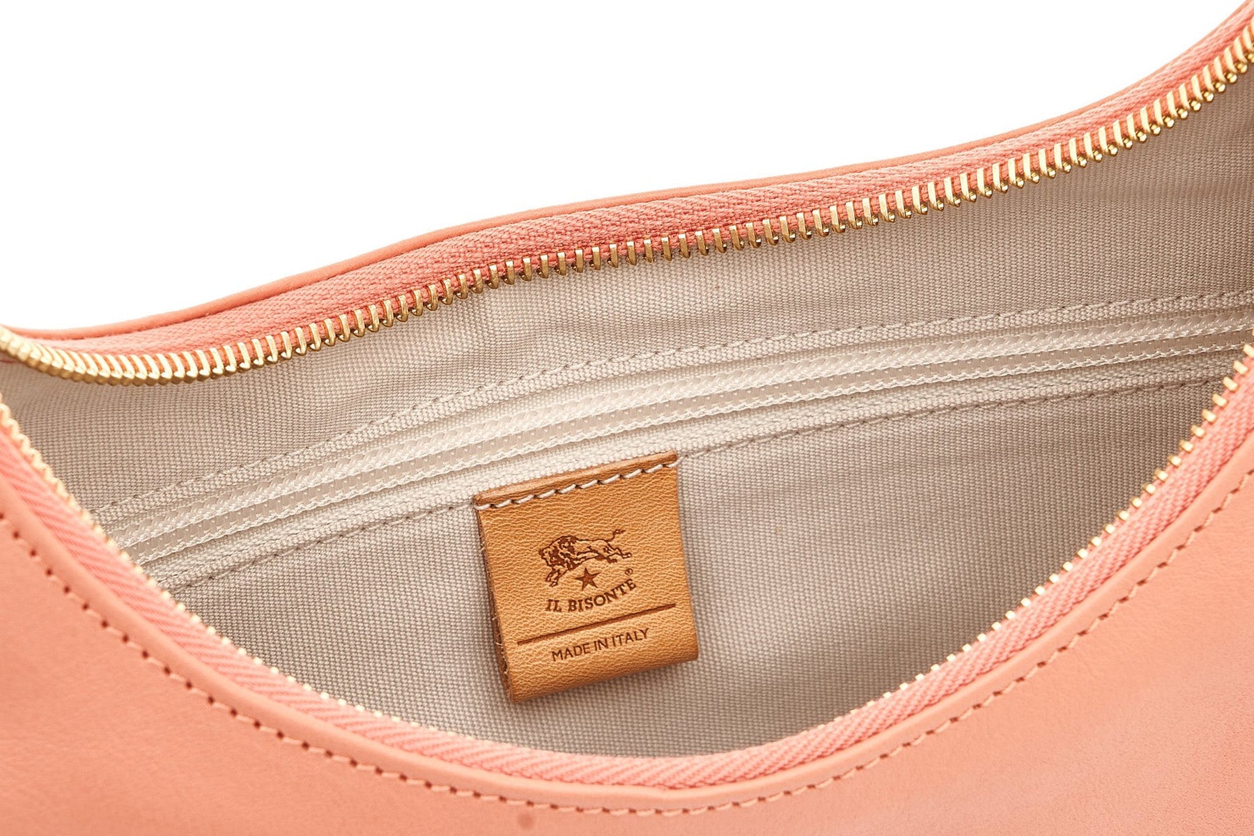 Schultertasche aus Leder in Pfirsich Taschen Crossbody & Schultertaschen Il Bisonte