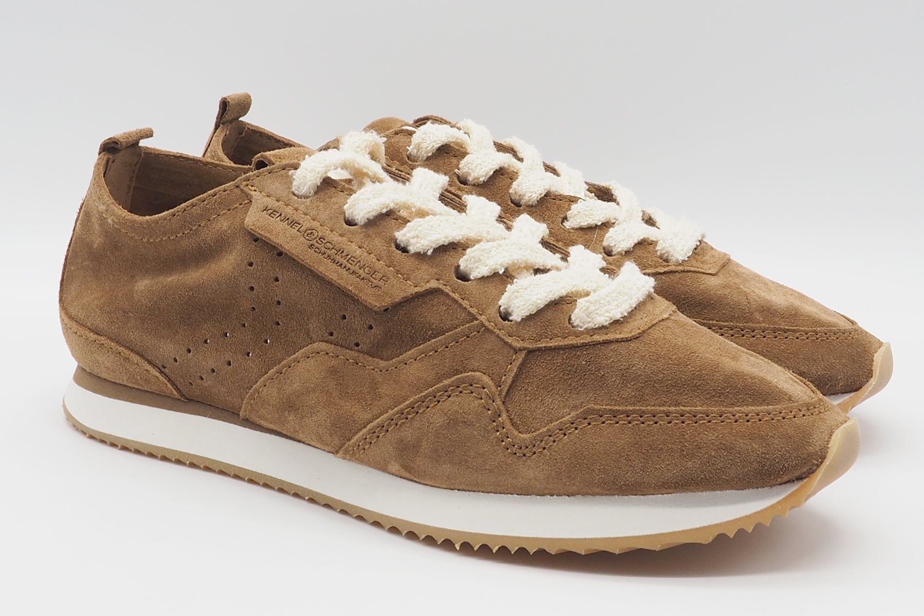 Softer Damen Sneaker aus Veloursleder in Braun mit weicher Sohle Damen Sneaker Kennel & Schmenger