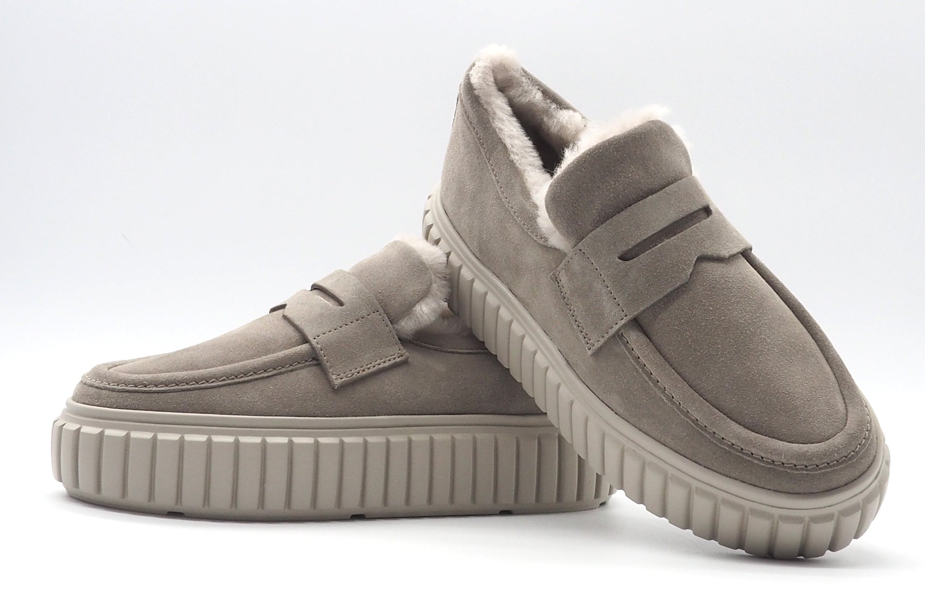 Sportiver Damen Loafer aus Veloursleder in Sand mit Lammfellfütterung - Zap Damen Loafers & Schnürer Kennel & Schmenger