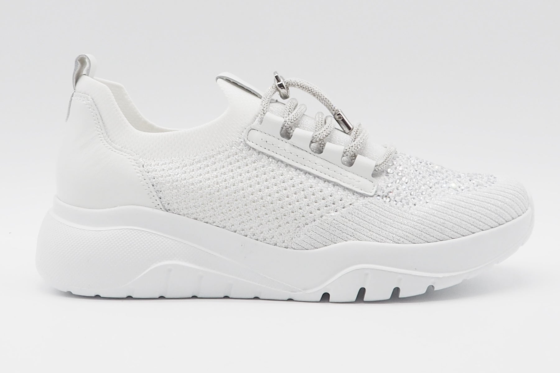 Sportlicher Slip-in Damen Sneaker aus gestricktem Mesh in Weiss mit Glanzsteinen Damen Sneaker Gabor