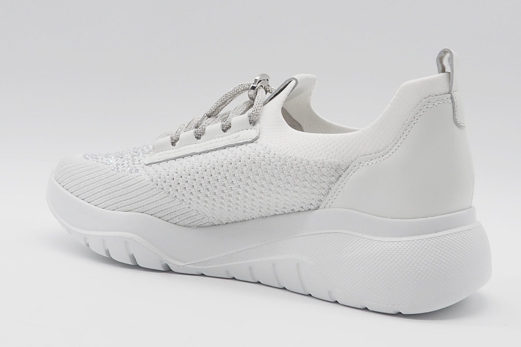 Sportlicher Slip-in Damen Sneaker aus gestricktem Mesh in Weiss mit Glanzsteinen Damen Sneaker Gabor