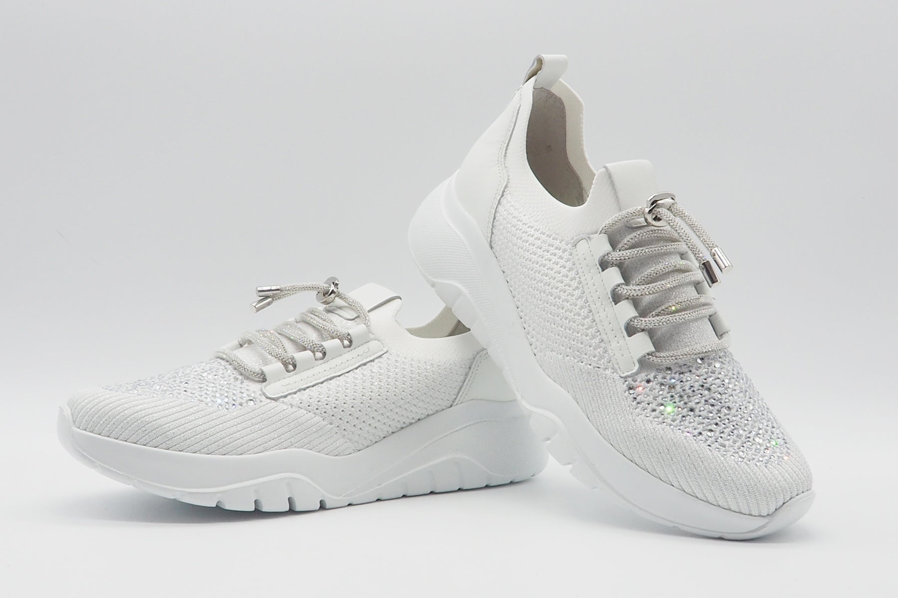 Sportlicher Slip-in Damen Sneaker aus gestricktem Mesh in Weiss mit Glanzsteinen Damen Sneaker Gabor