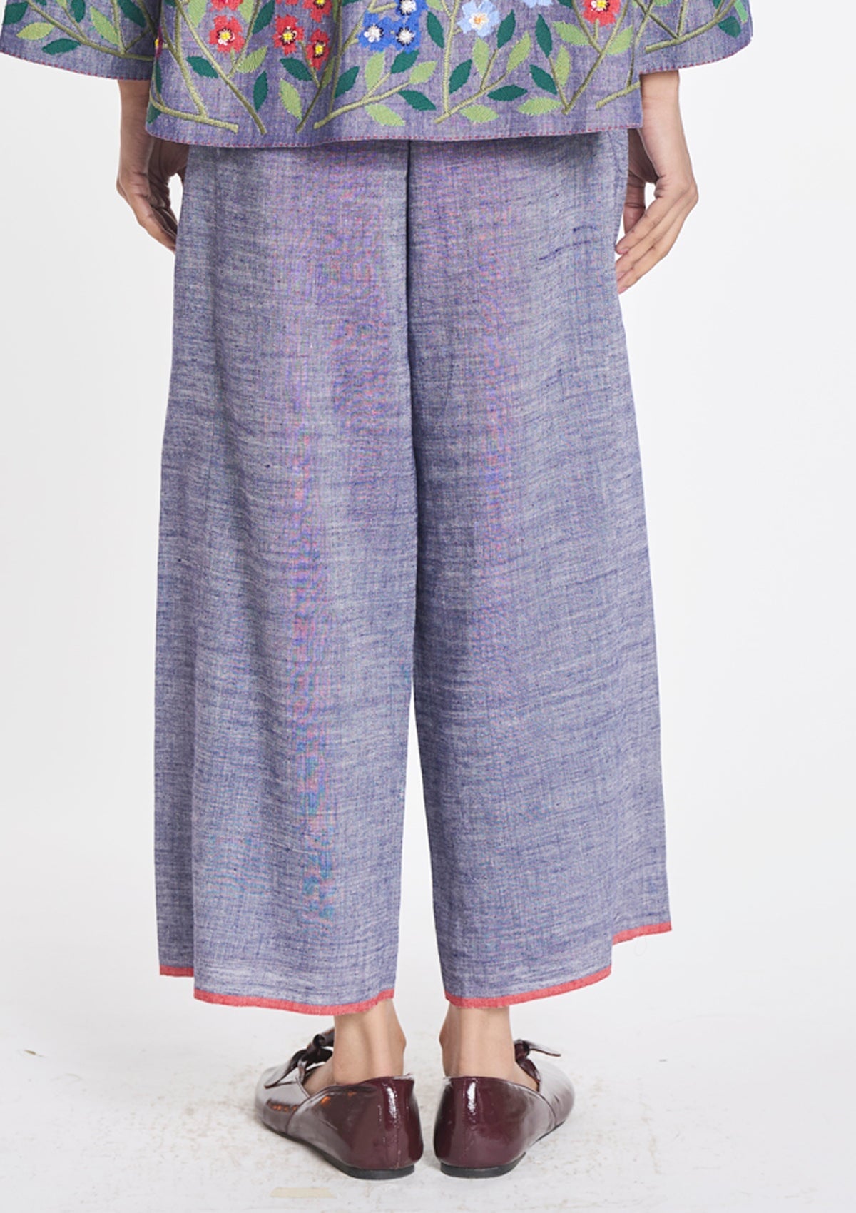 Verkürzte Damen Hose aus Baumwolle & Leinen in Blau mit elastischem Bund Damen Hose Payal Pratap