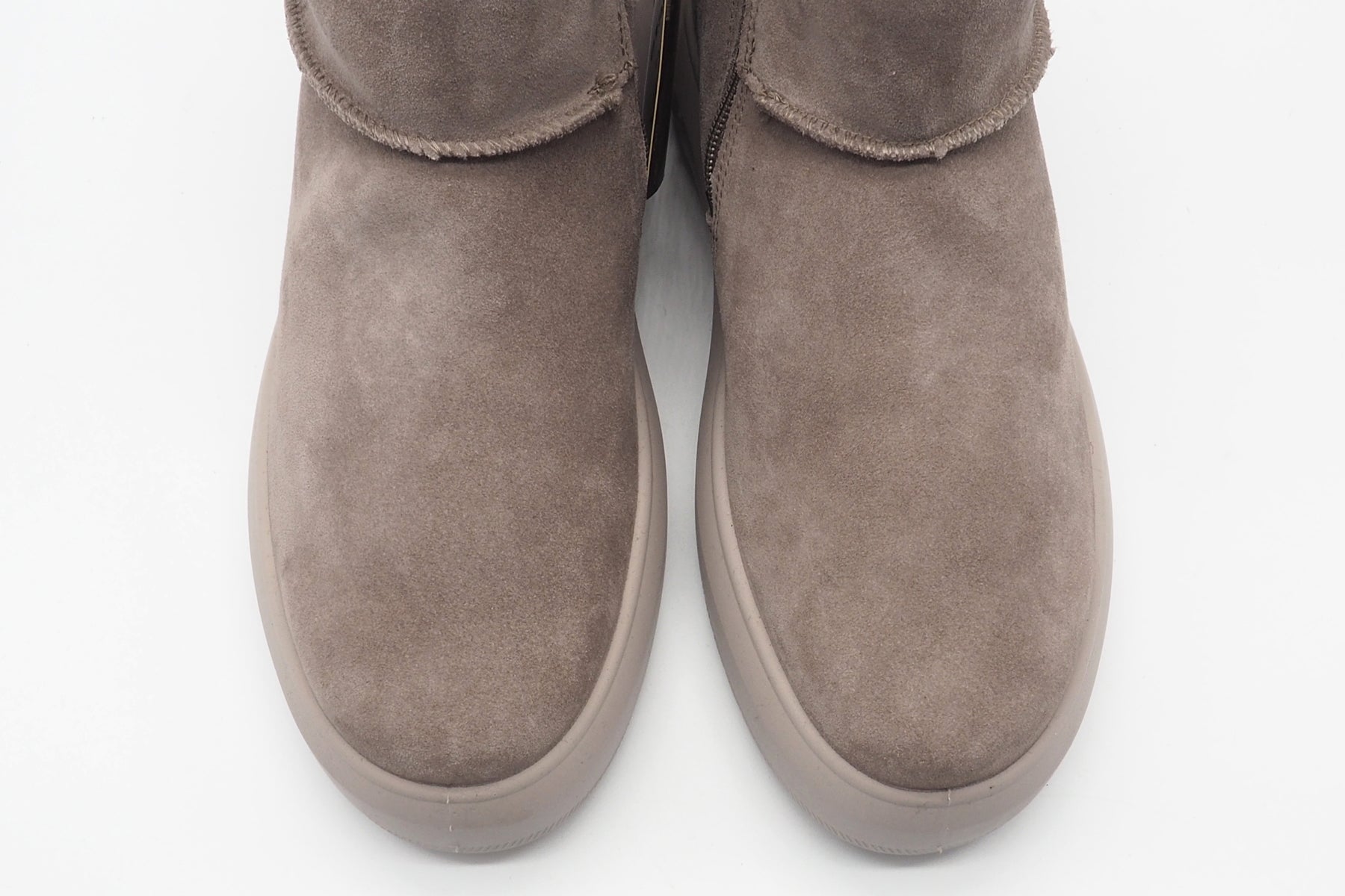 Wasserdichter Damen Bootie aus Veloursleder in Taupe - Gore Tex Damen Boots & Booties Legero