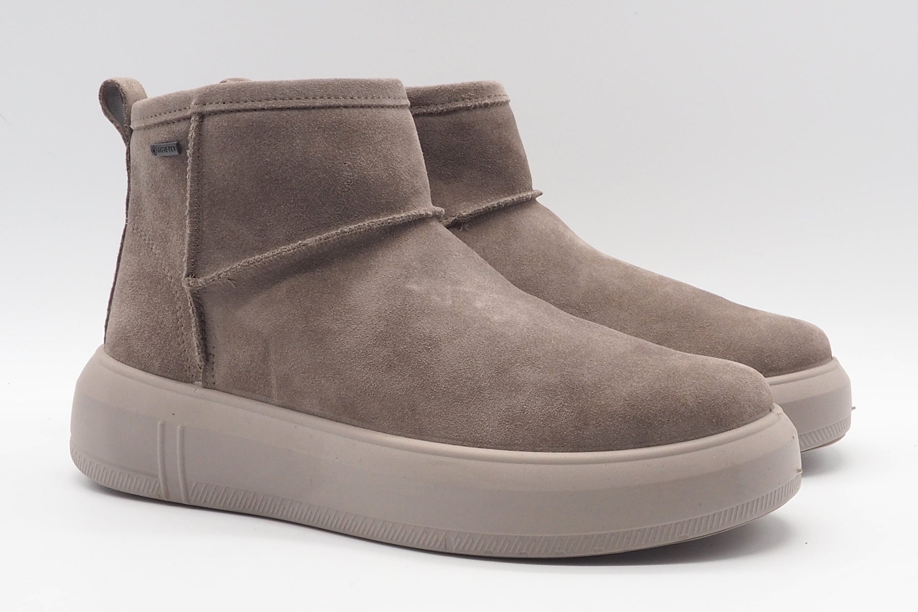 Wasserdichter Damen Bootie aus Veloursleder in Taupe - Gore Tex Damen Boots & Booties Legero