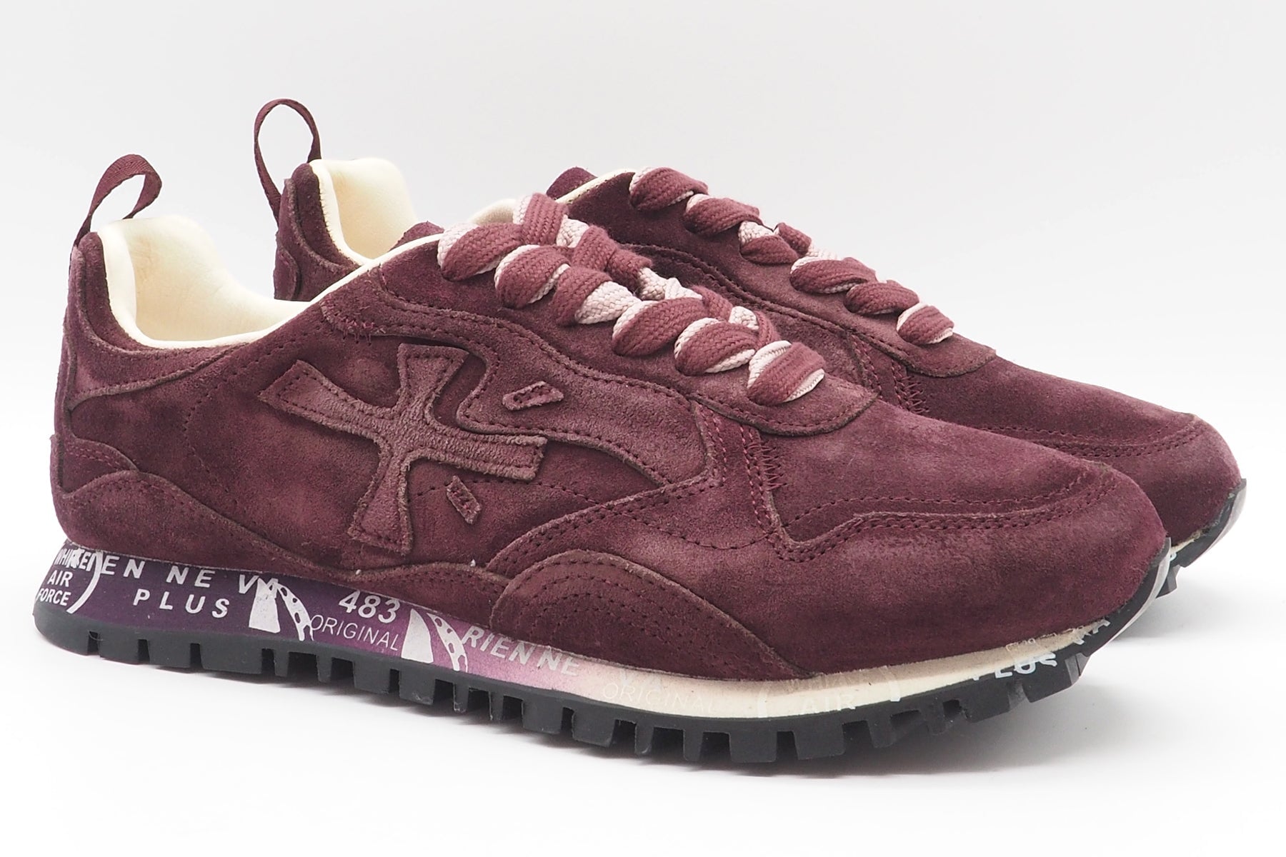 Edler Damen Sneaker aus Veloursleder in Bordeaux Runsead