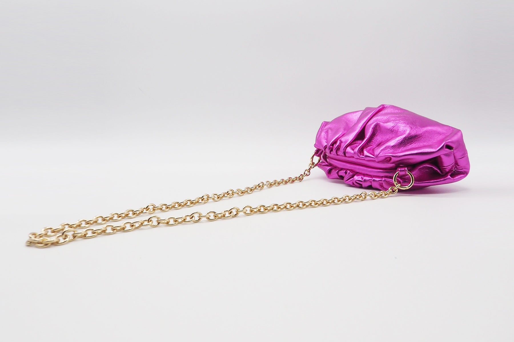 Clutch aus Metallicleder in Pink Taschen Clutches Nina Hill