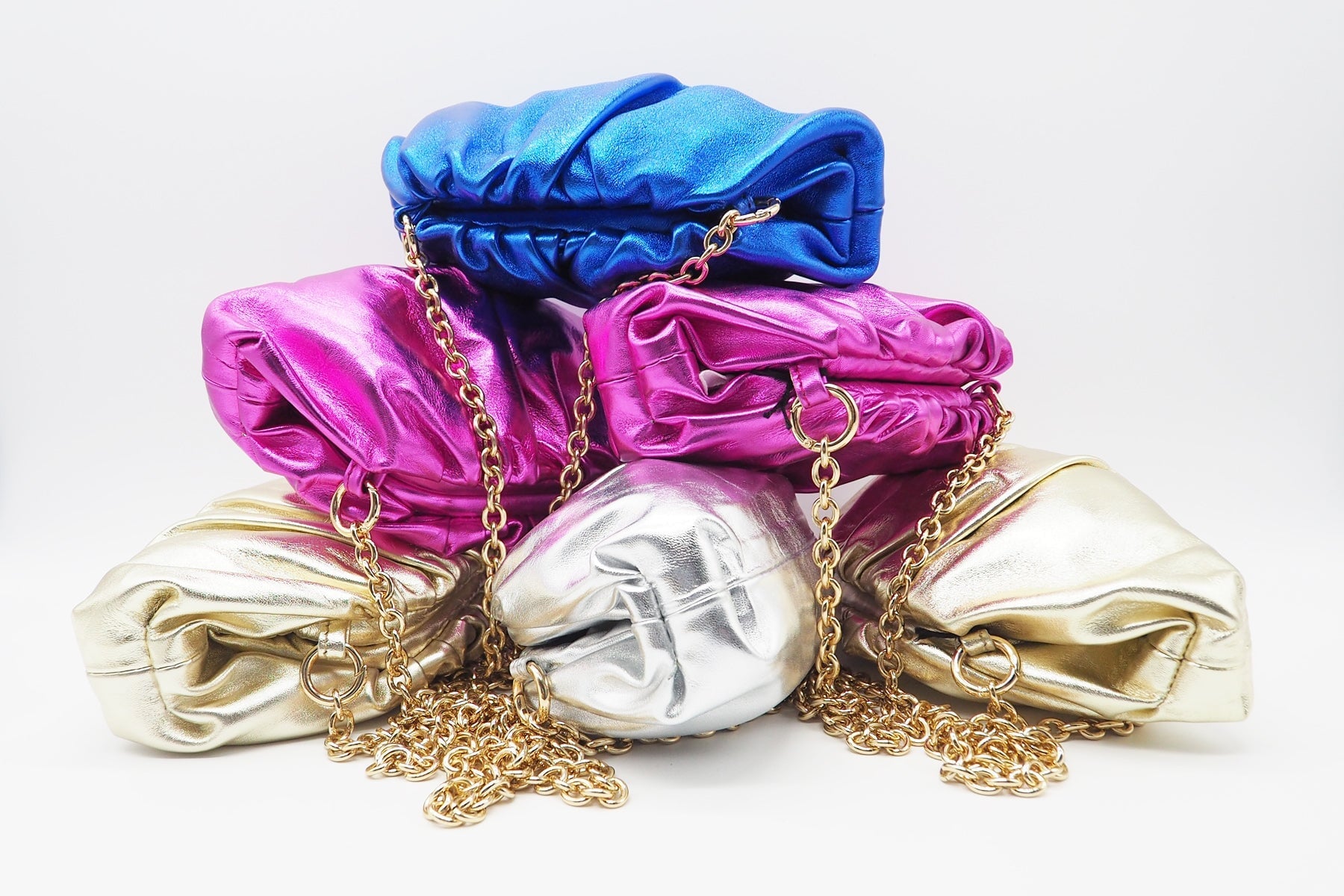 Clutch aus Metallicleder in Royalblau Taschen Clutches Nina Hill