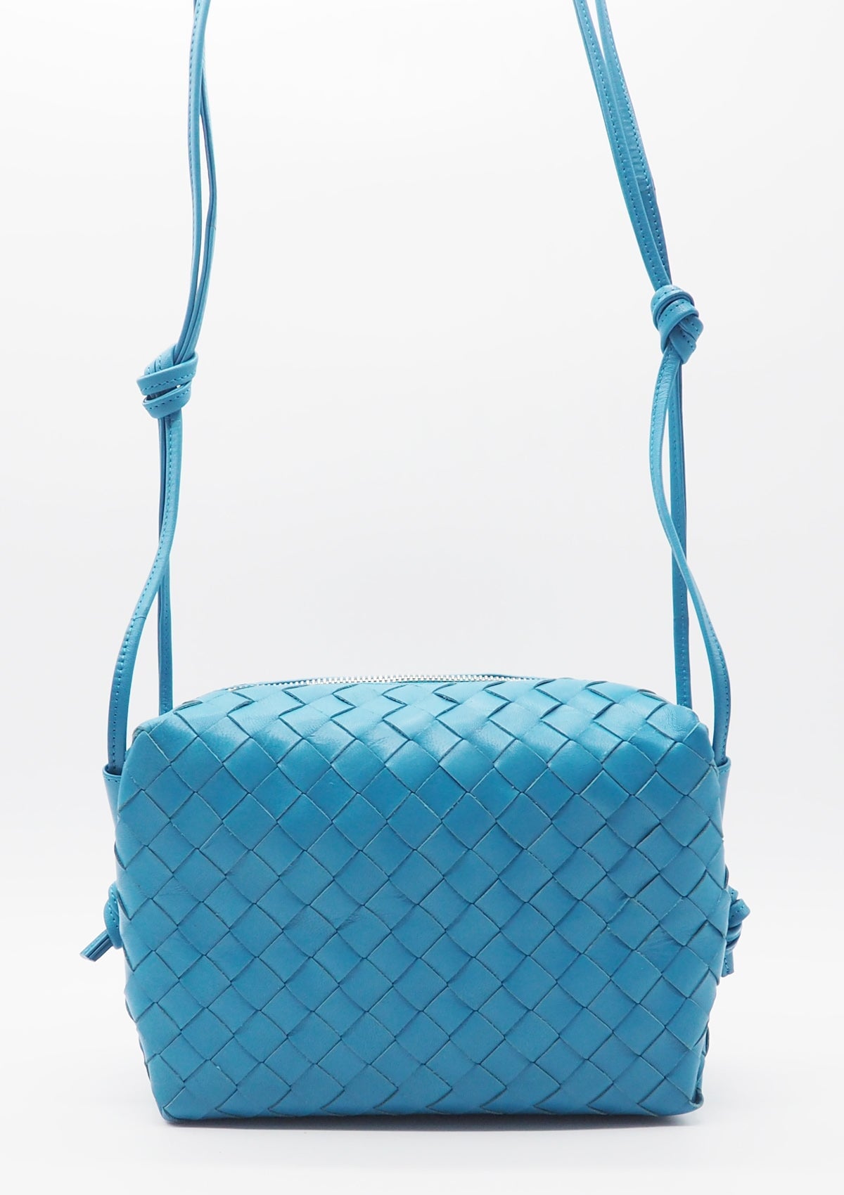 Crossbody Tasche aus geflochtenem Leder in Royalblau Taschen Crossbody & Schultertaschen Pons Quintana