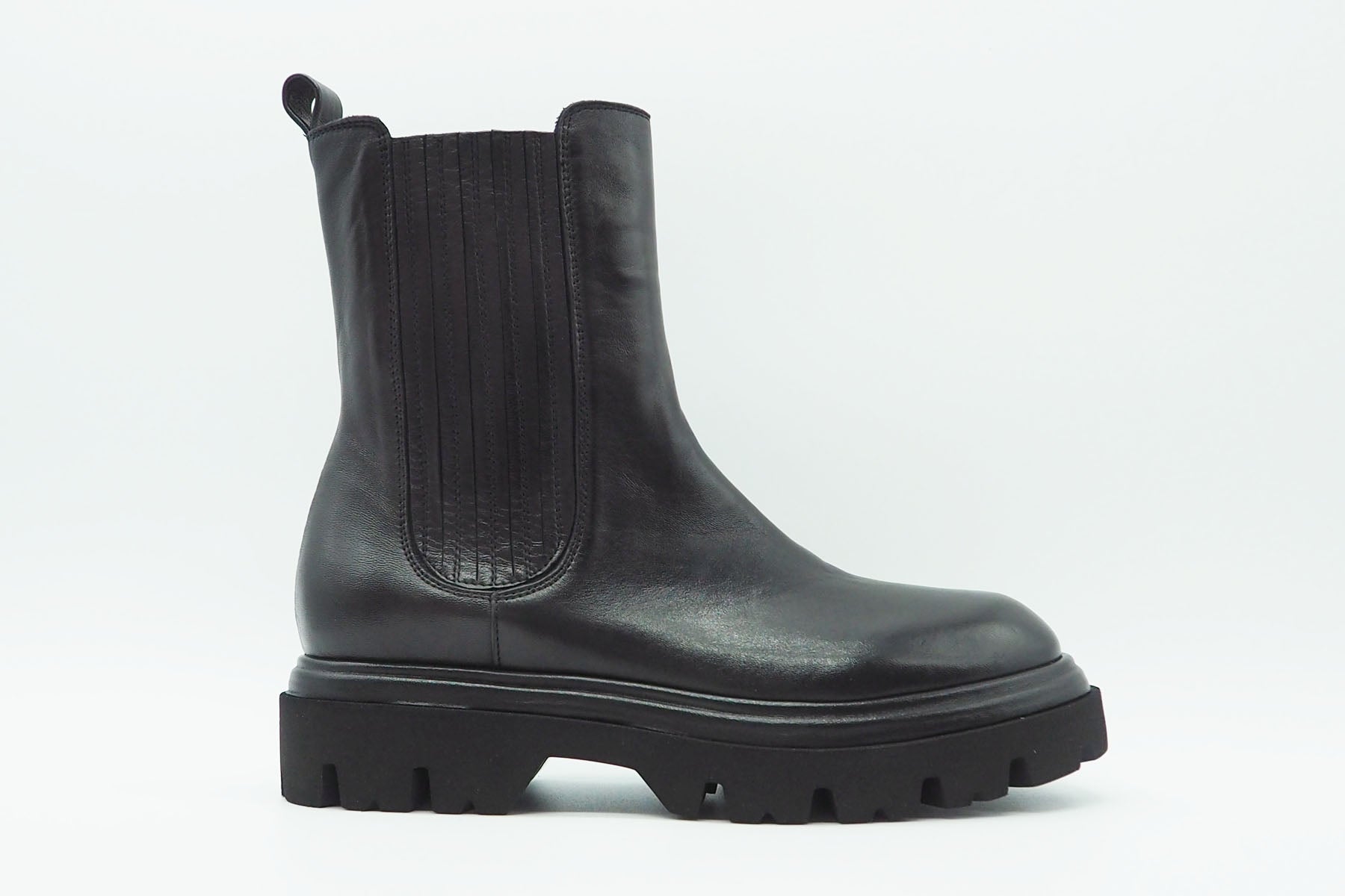 Damen Chelsea-Boot aus Glattleder in Schwarz - Absatz 3cm Damen Boots & Booties Fruit