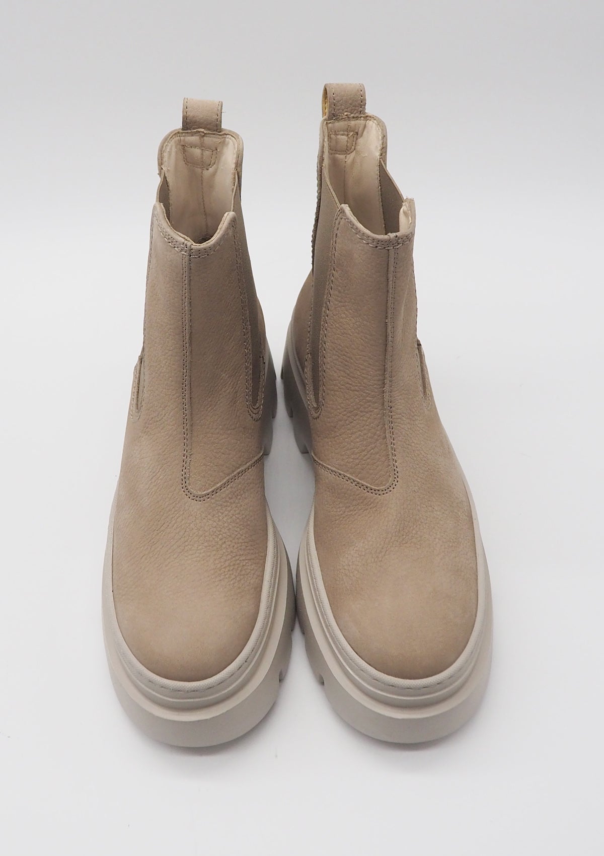 Damen Chelsea-Boot aus Nubukleder in Champagner - Absatz 2cm Damen Boots & Booties Paul Green