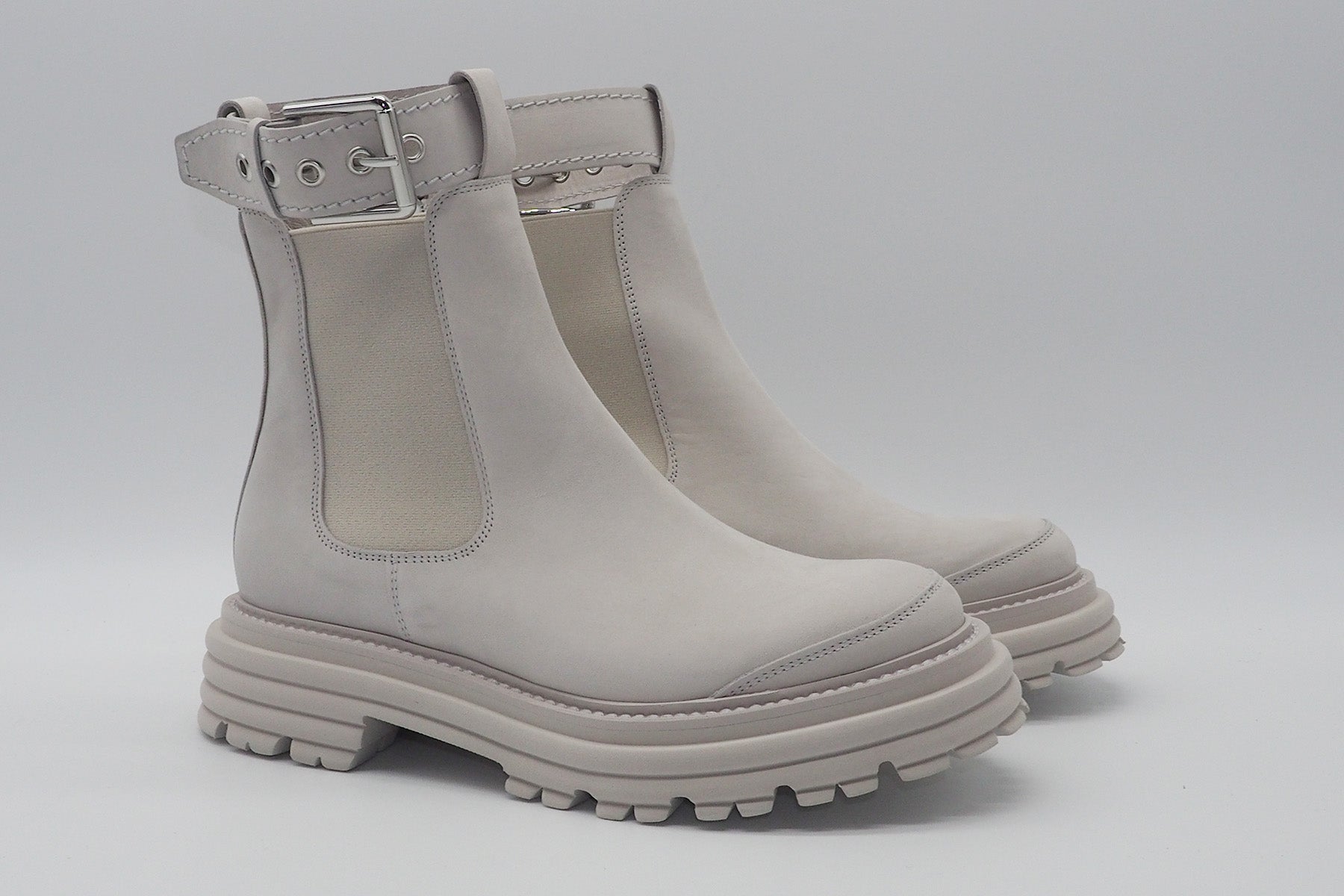 Damen Chelsea-Boots aus Nubukleder in Sand Damen Boots & Booties Kennel & Schmenger
