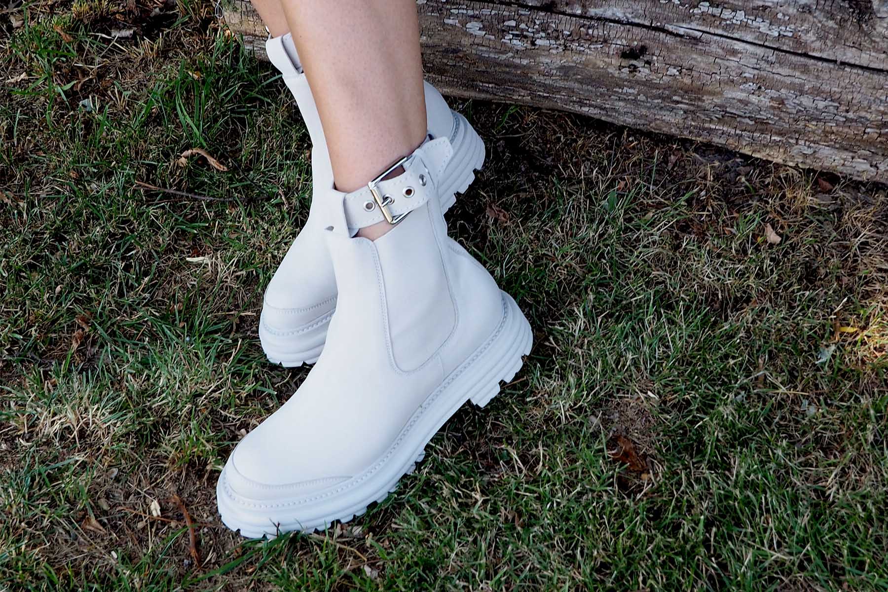 Damen Chelsea-Boots aus Nubukleder in Sand Damen Boots & Booties Kennel & Schmenger