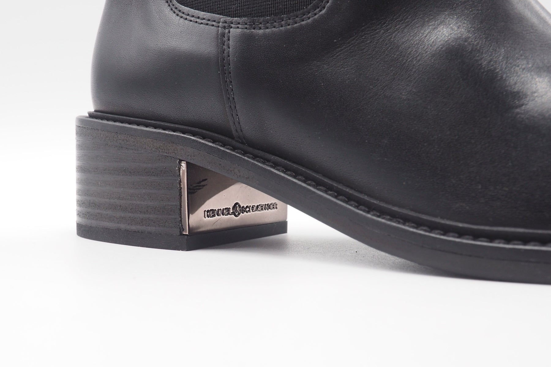 Damen Chelsea-Stiefelette aus Glattleder in Schwarz - Absatz 4,5cm Damen Stiefeletten Kennel & Schmenger