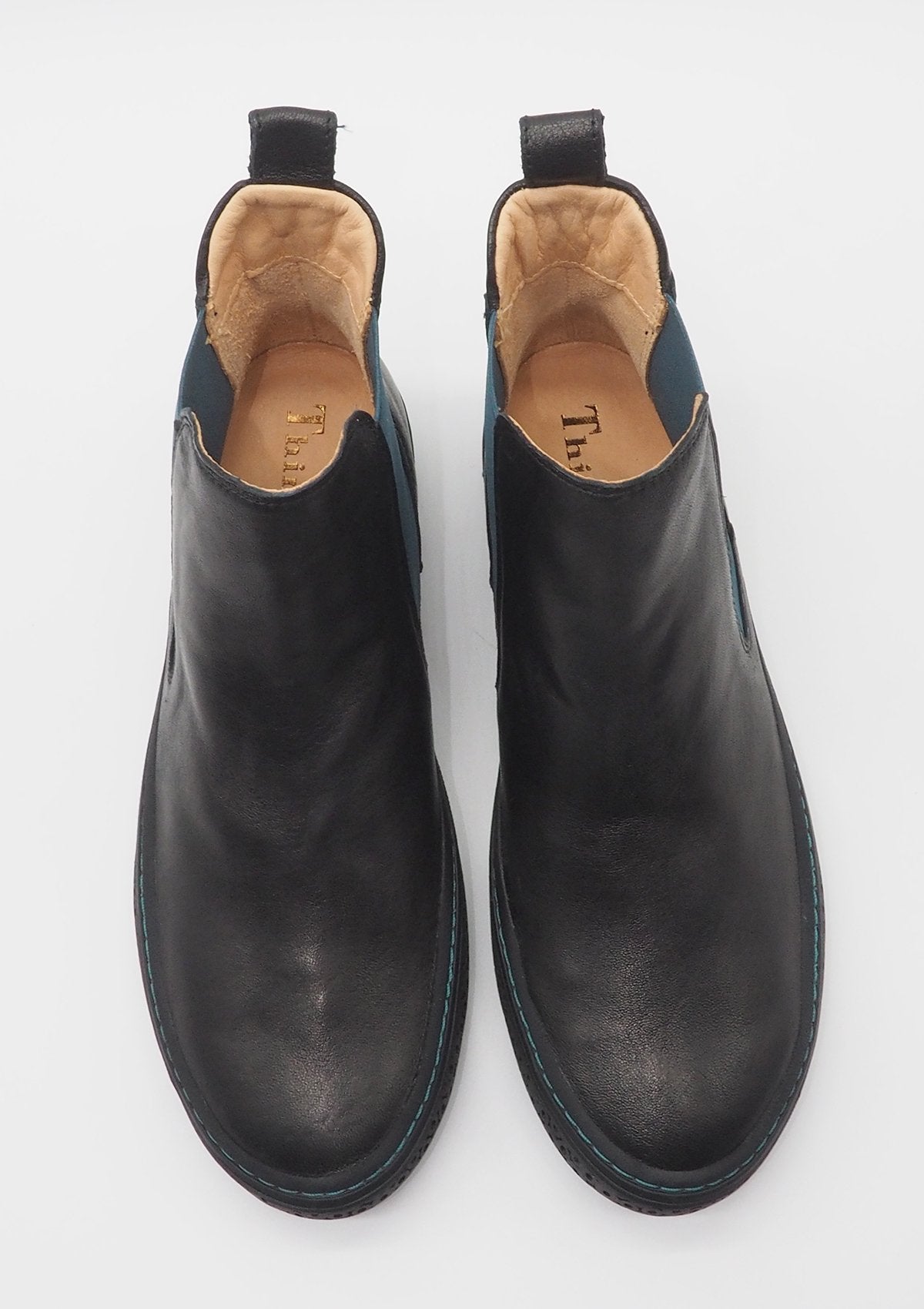 Damen Chelsea Stiefeletten in Schwarz mit blauem Gummizug Damen Stiefeletten Think