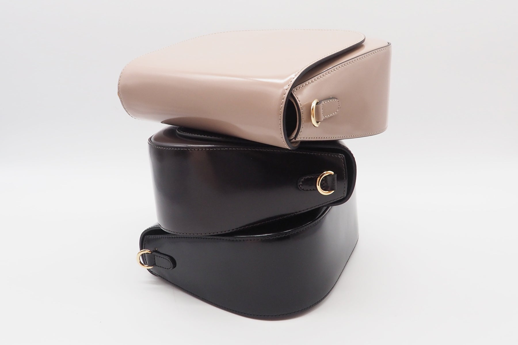 Damen Crossbody- & Schultertasche aus Glattleder in Dunkelbraun Taschen Crossnbody & Schultertaschen Nina Hill