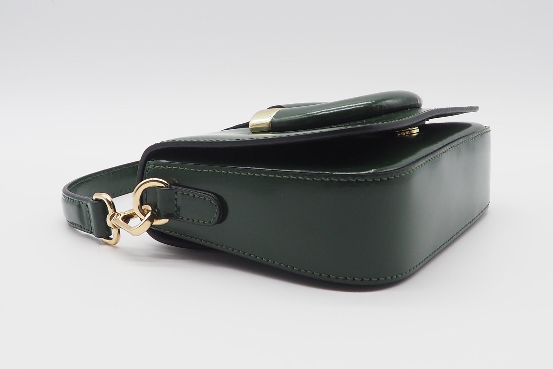 Damen Crossbody- & Schultertasche aus Glattleder in Dunkelgrün Taschen Crossnbody & Schultertaschen Nina Hill