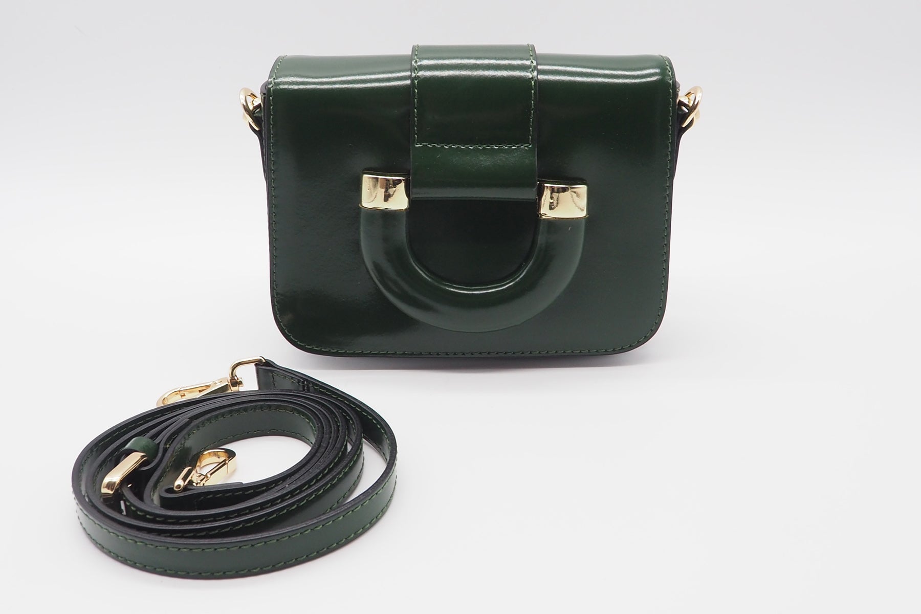Damen Crossbody- & Schultertasche aus Glattleder in Dunkelgrün Taschen Crossnbody & Schultertaschen Nina Hill