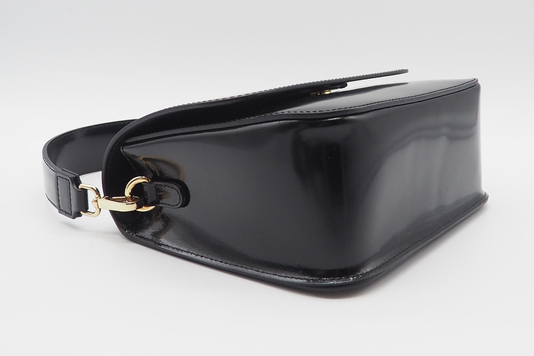 Damen Crossbody- & Schultertasche aus Glattleder in Schwarz Taschen Crossnbody & Schultertaschen Nina Hill