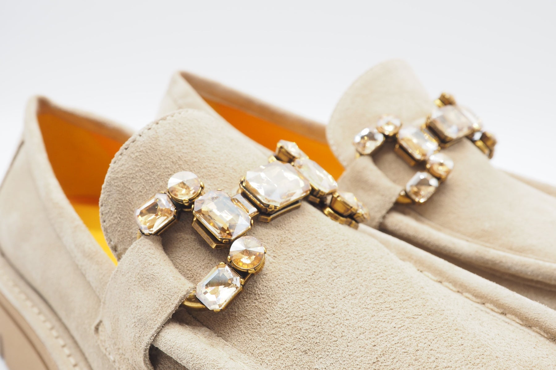 Damen Loafer aus Veloursleder in Beige - Frida - Absatz 2cm Damen Loafers & Schnürer Mara Bini