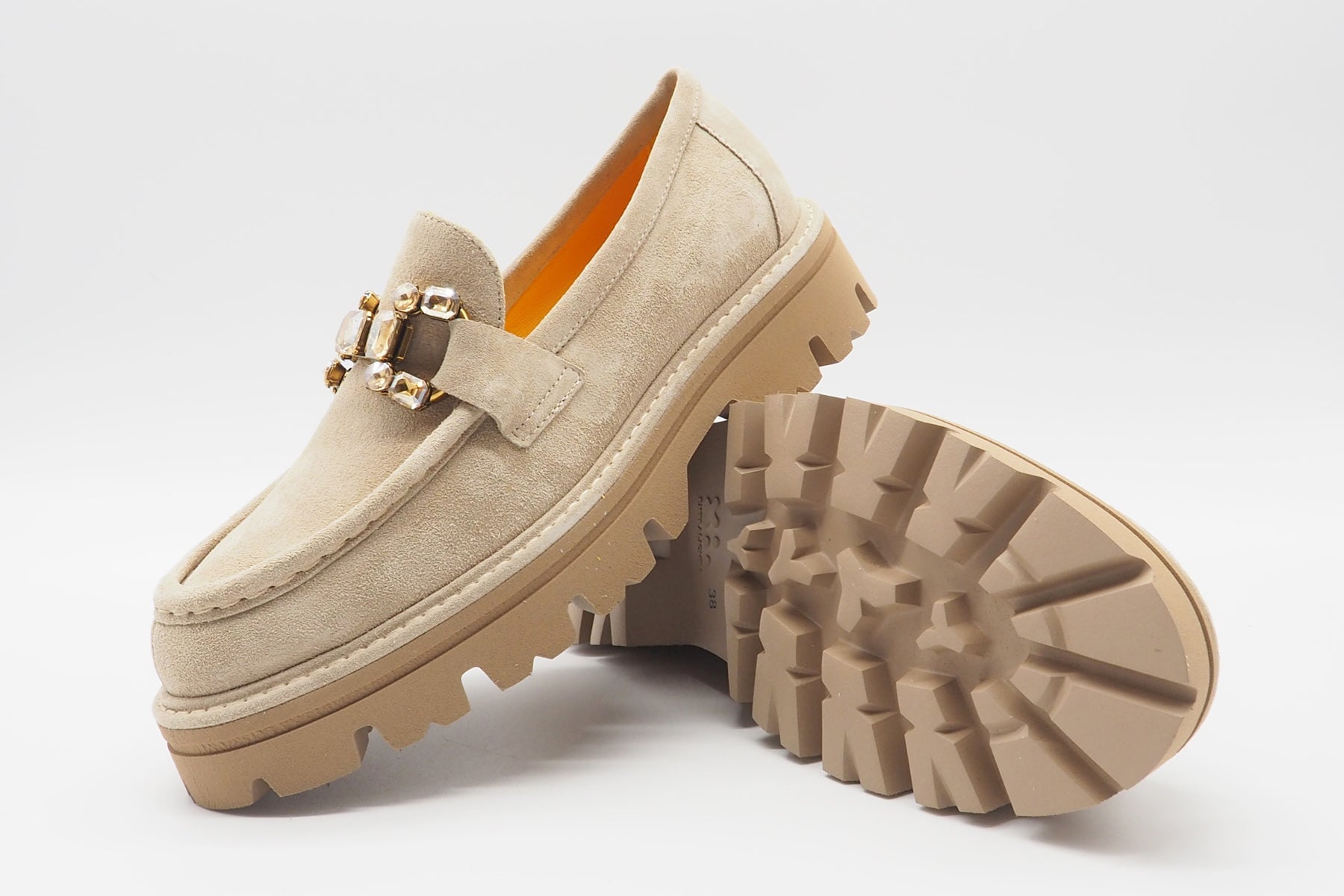 Damen Loafer aus Veloursleder in Beige - Frida - Absatz 2cm Damen Loafers & Schnürer Mara Bini