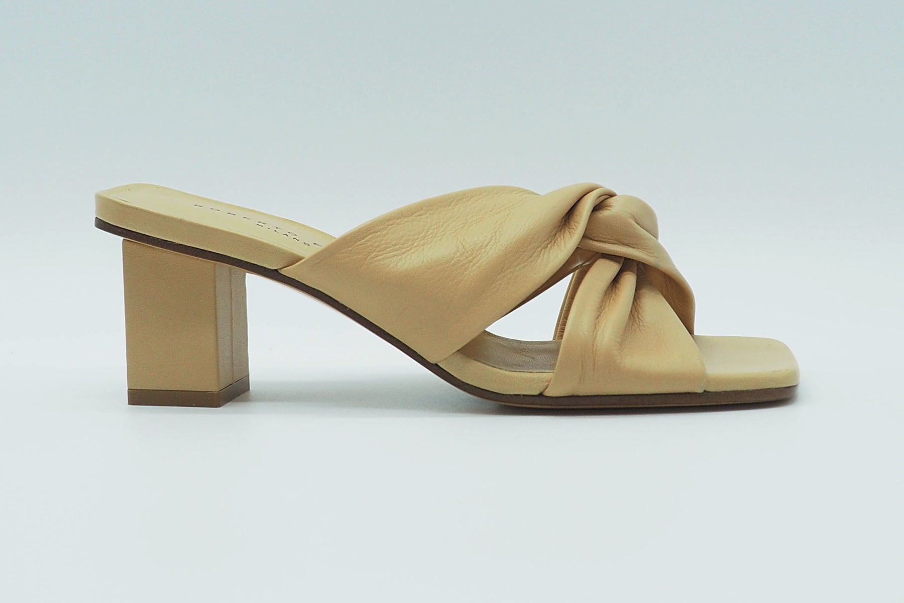 Damen Pantolette aus geflochtenem Leder in Skin Damen Mules & Sabots Roberto Festa