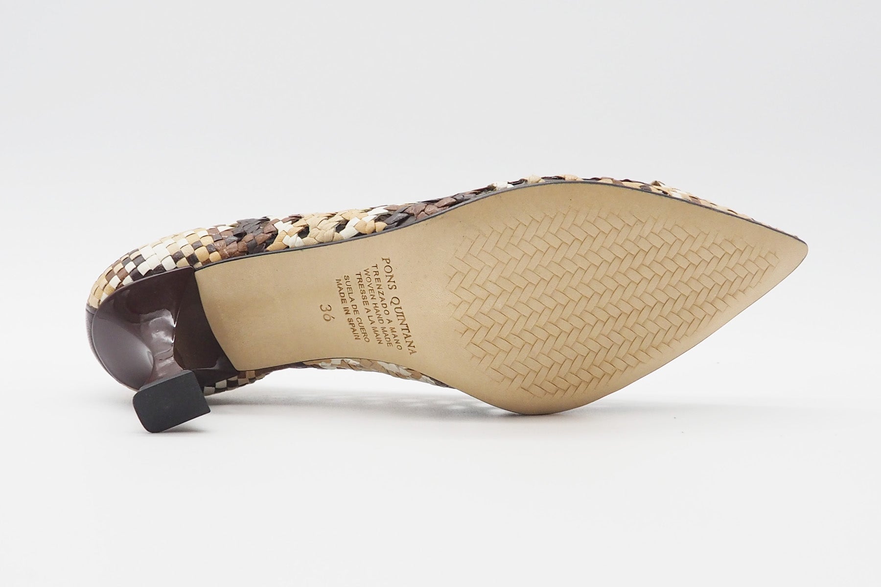 Damen Pumps aus geflochtenem Leder in Braunabstufungen Weiß, Neutral, Braun & Schwarz Damen Pumps & Slings Pons Quintana