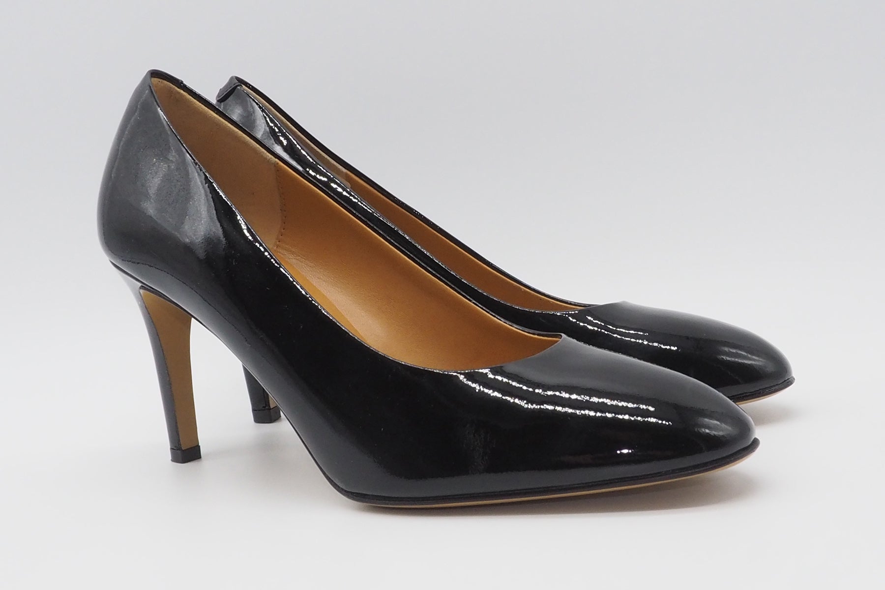 Damen Pumps aus Lackleder in Schwarz Damen Pumps & Slings Karin