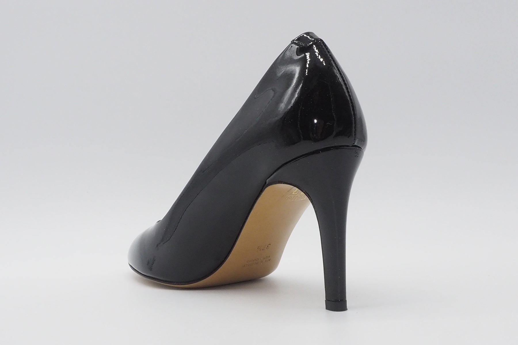 Damen Pumps aus Lackleder in Schwarz Damen Pumps & Slings Karin