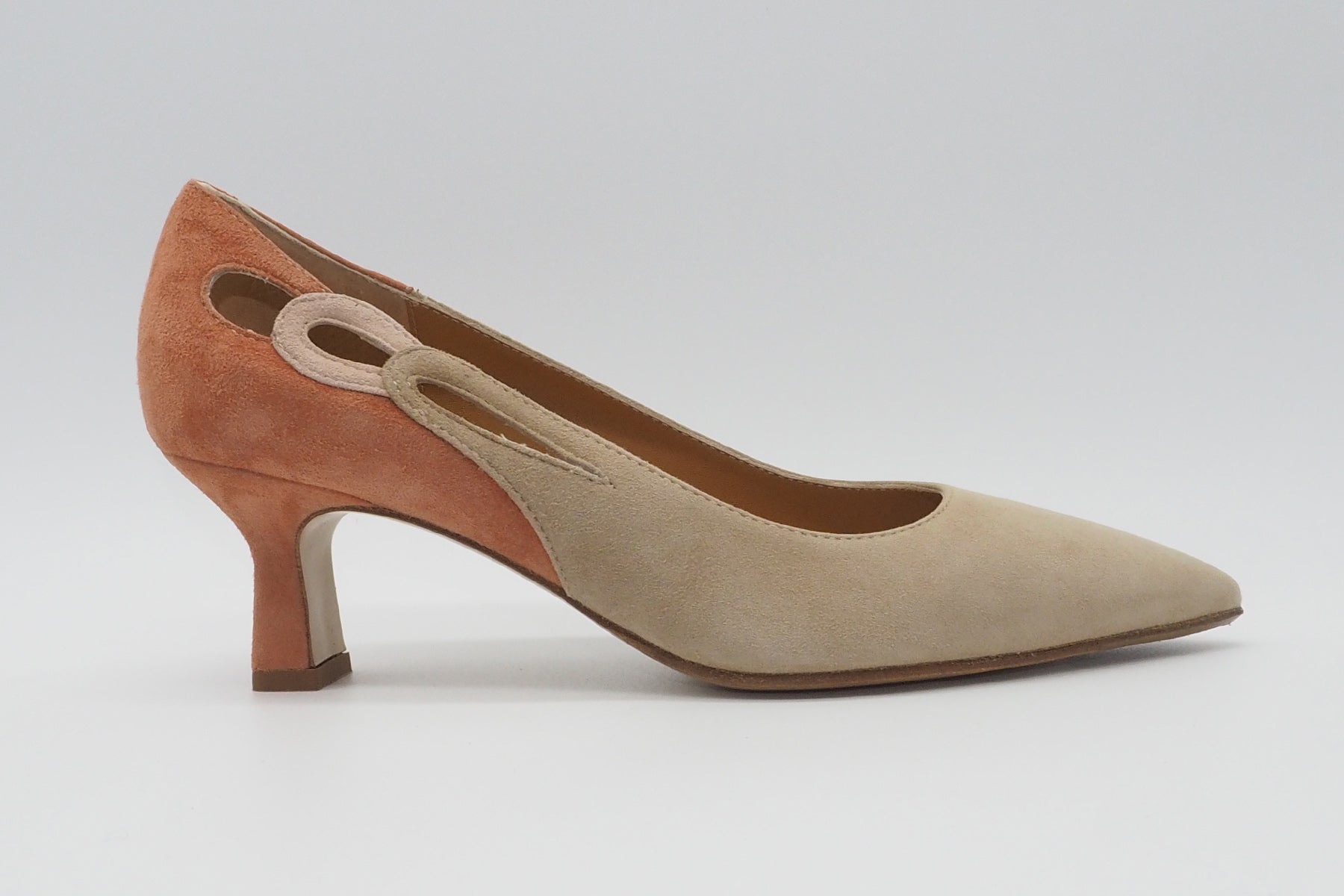 Damen Pumps aus Veloursleder in Sand & Rosé Damen Pumps & Slings Karin