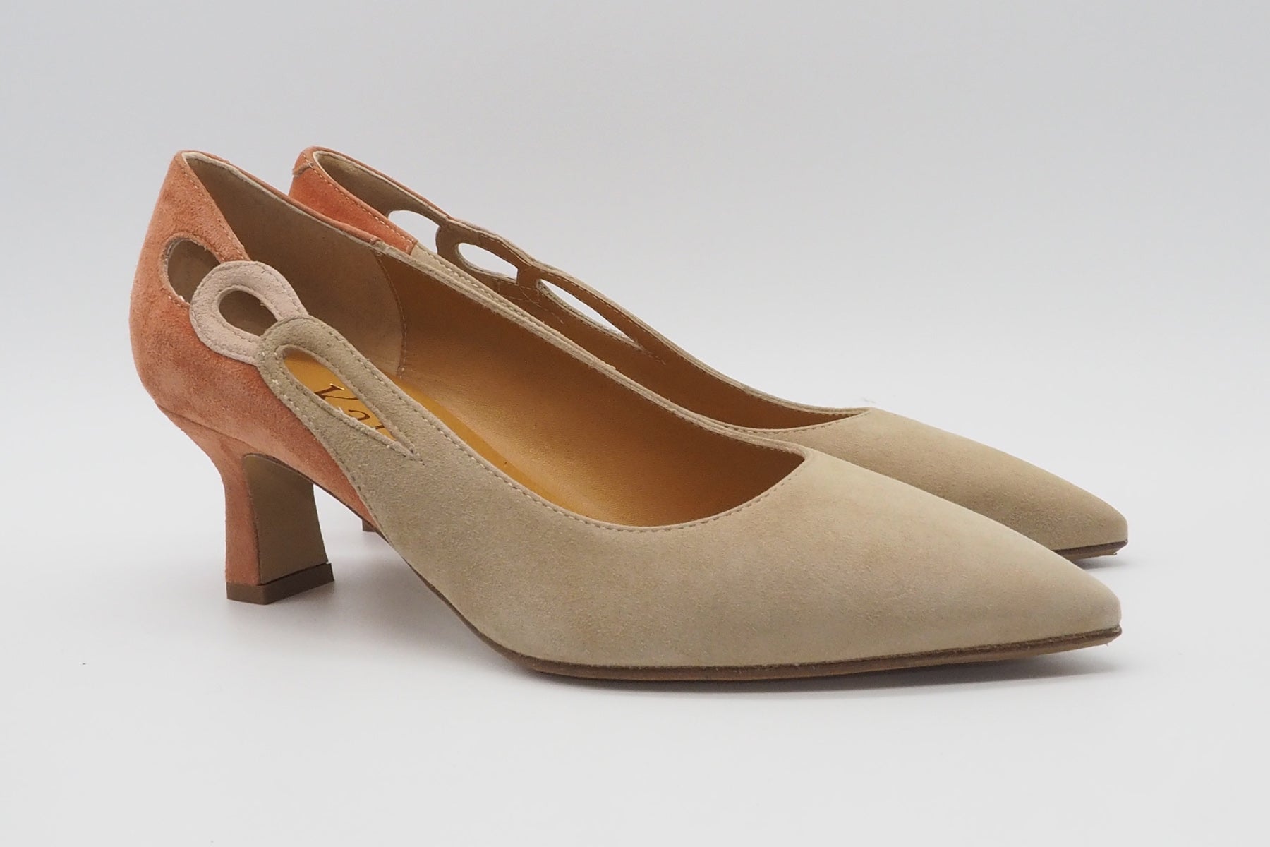 Damen Pumps aus Veloursleder in Sand & Rosé Damen Pumps & Slings Karin