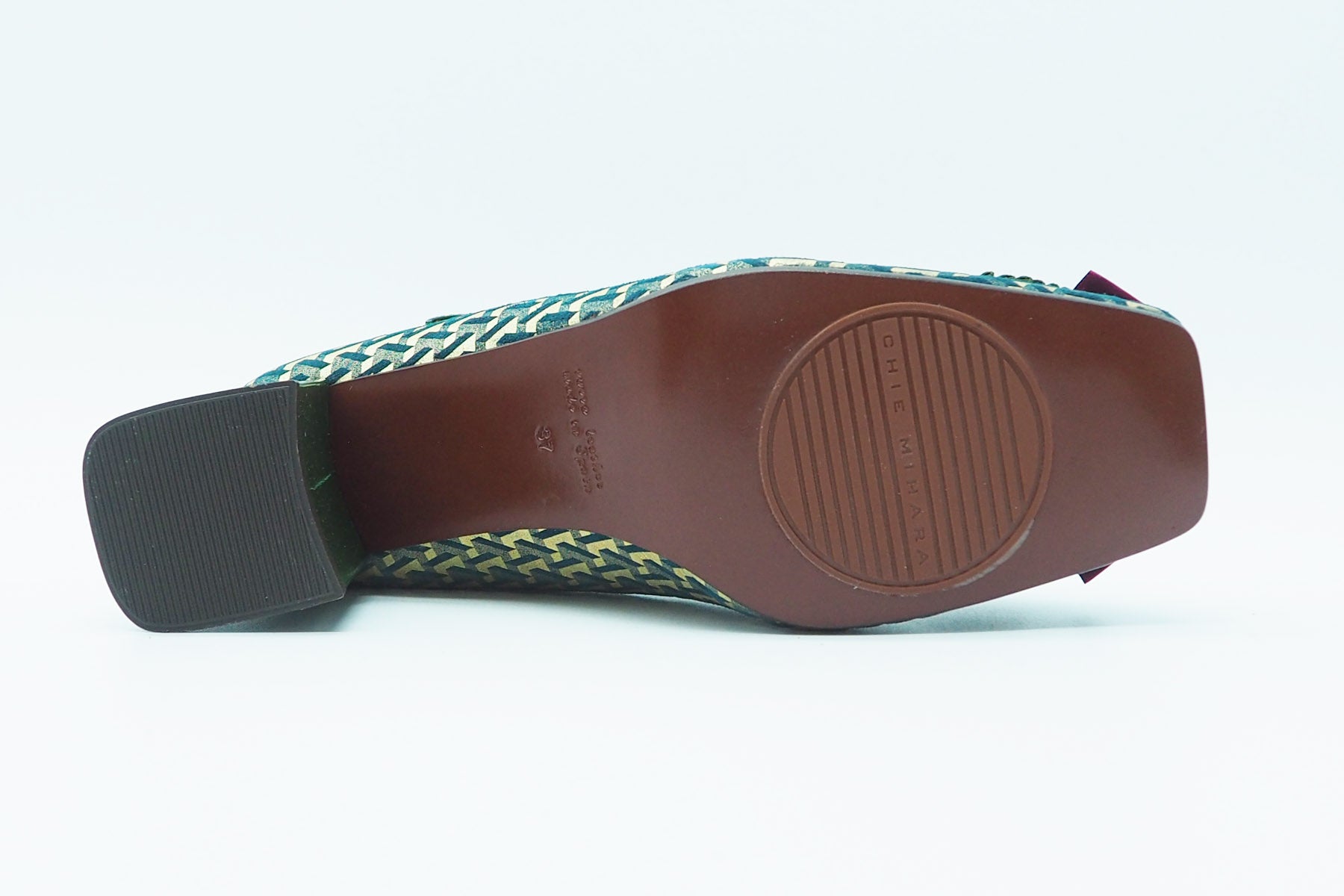 Damen Pumps "Volete" mit T-Spange aus Glanz-Nubukleder in Gold & Grün Damen Pumps & Slings Chie Mihara