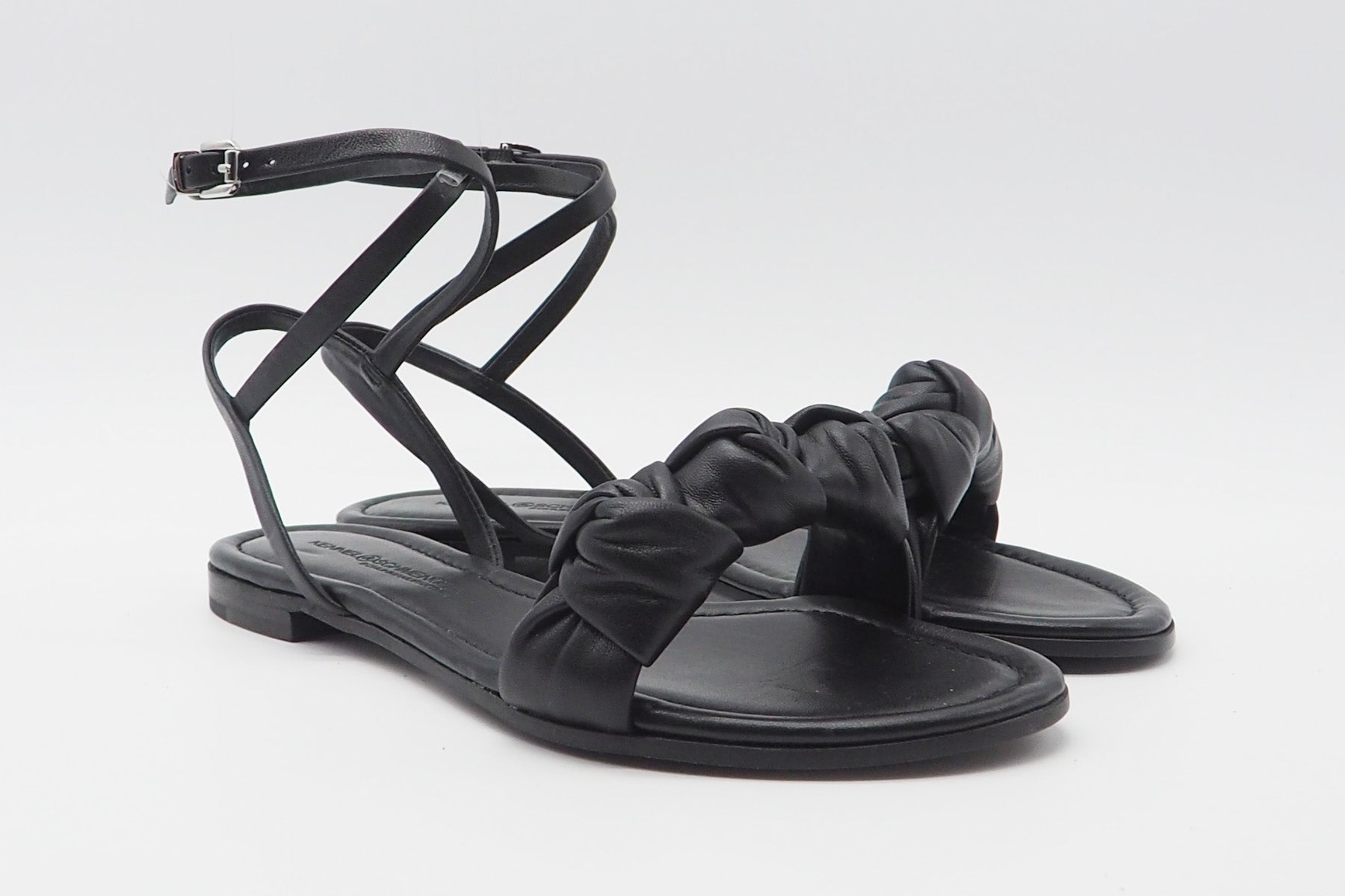 Damen Sandale aus Leder in Schwarz mit Fersenriemchen Damen Sandalen Kennel & Schmenger
