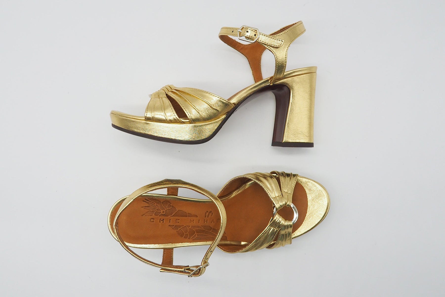 Damen Sandale aus Metallicleder in Gold - Absatz 8,5cm Damen Sandalen Chie Mihara