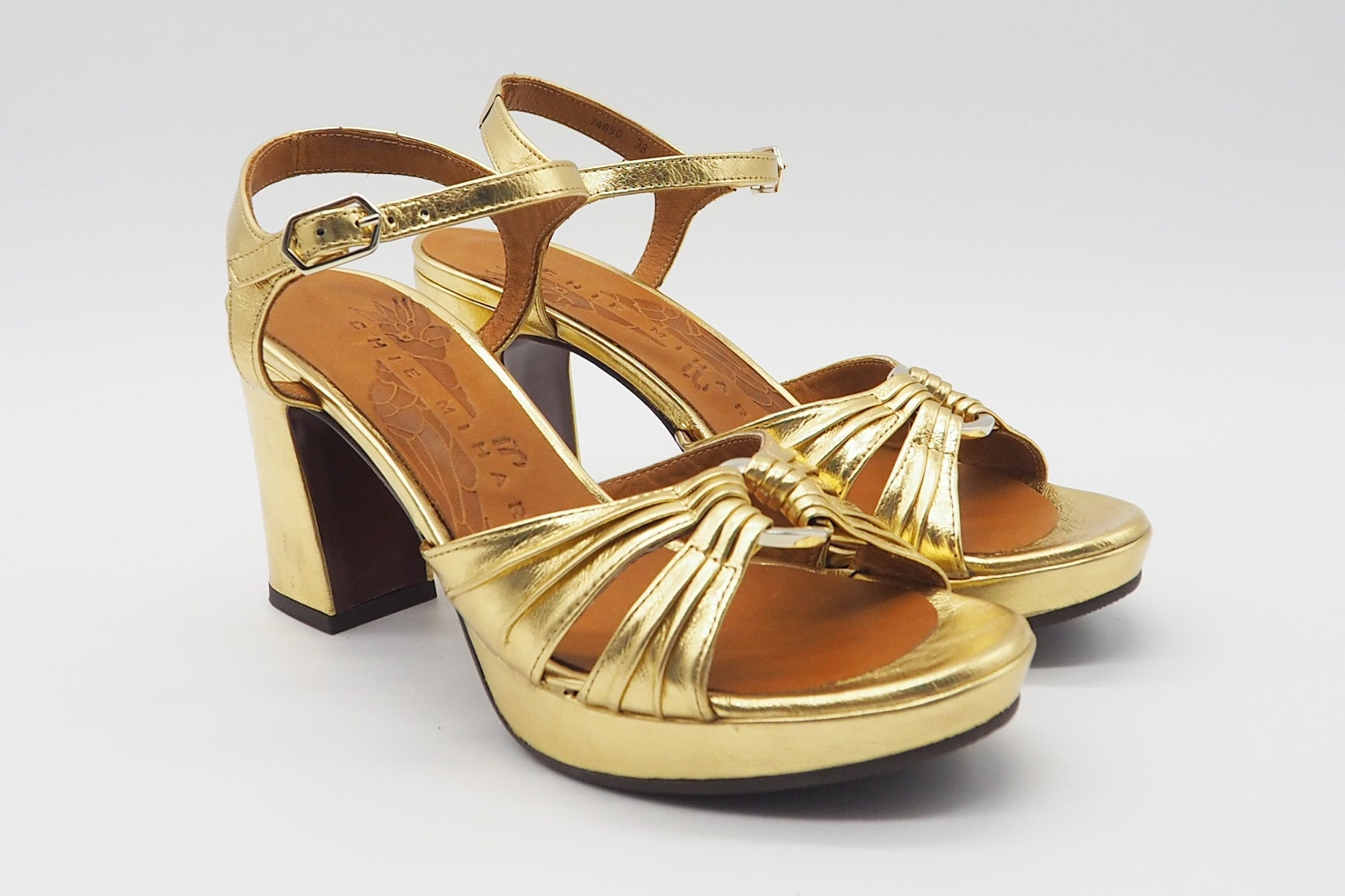 Damen Sandale aus Metallicleder in Gold - Absatz 8,5cm Damen Sandalen Chie Mihara