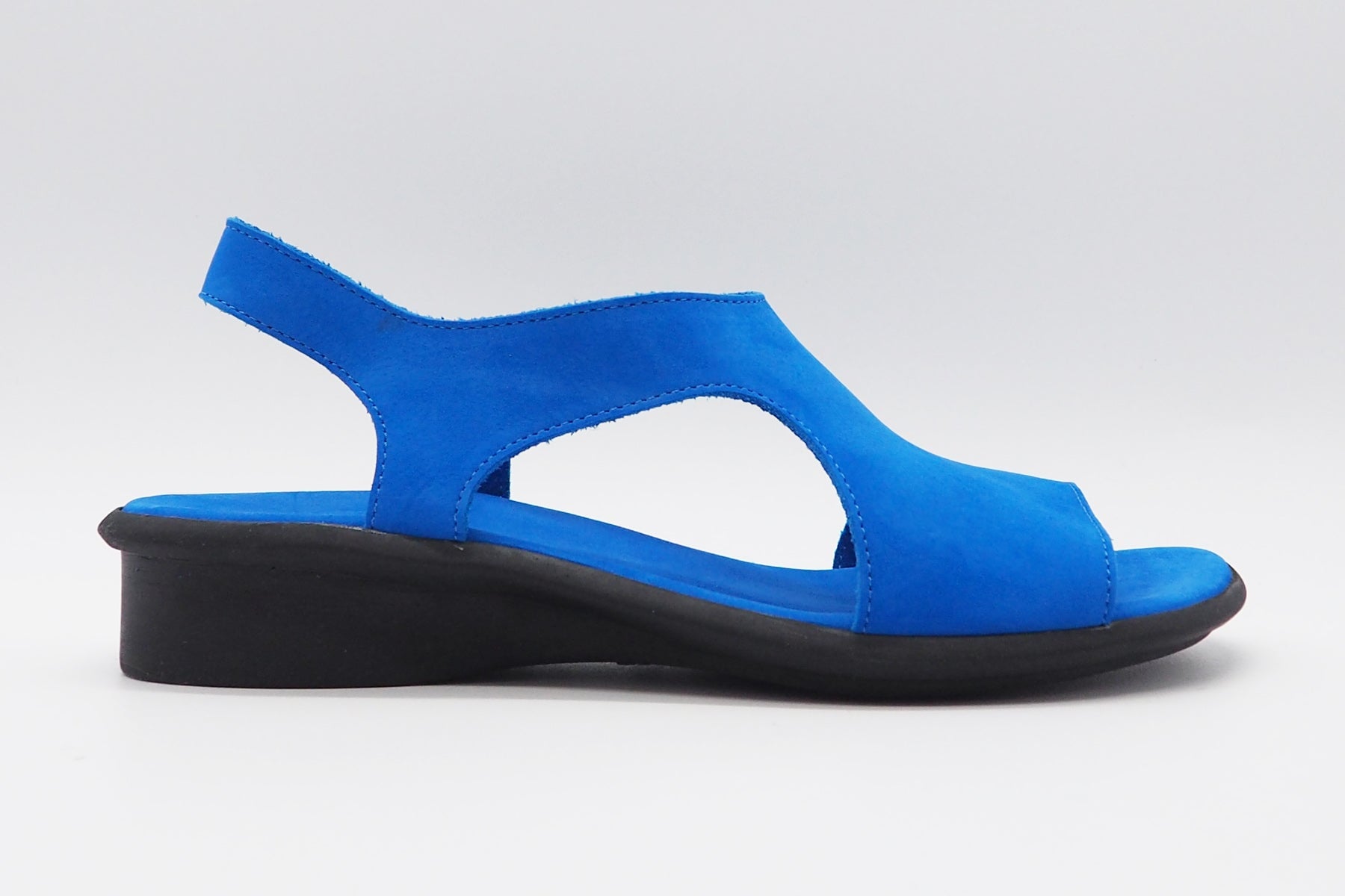 Damen Sandale aus Nubukleder in Blau - Absatz 3cm - Saoxxi Damen Sandalen Arche