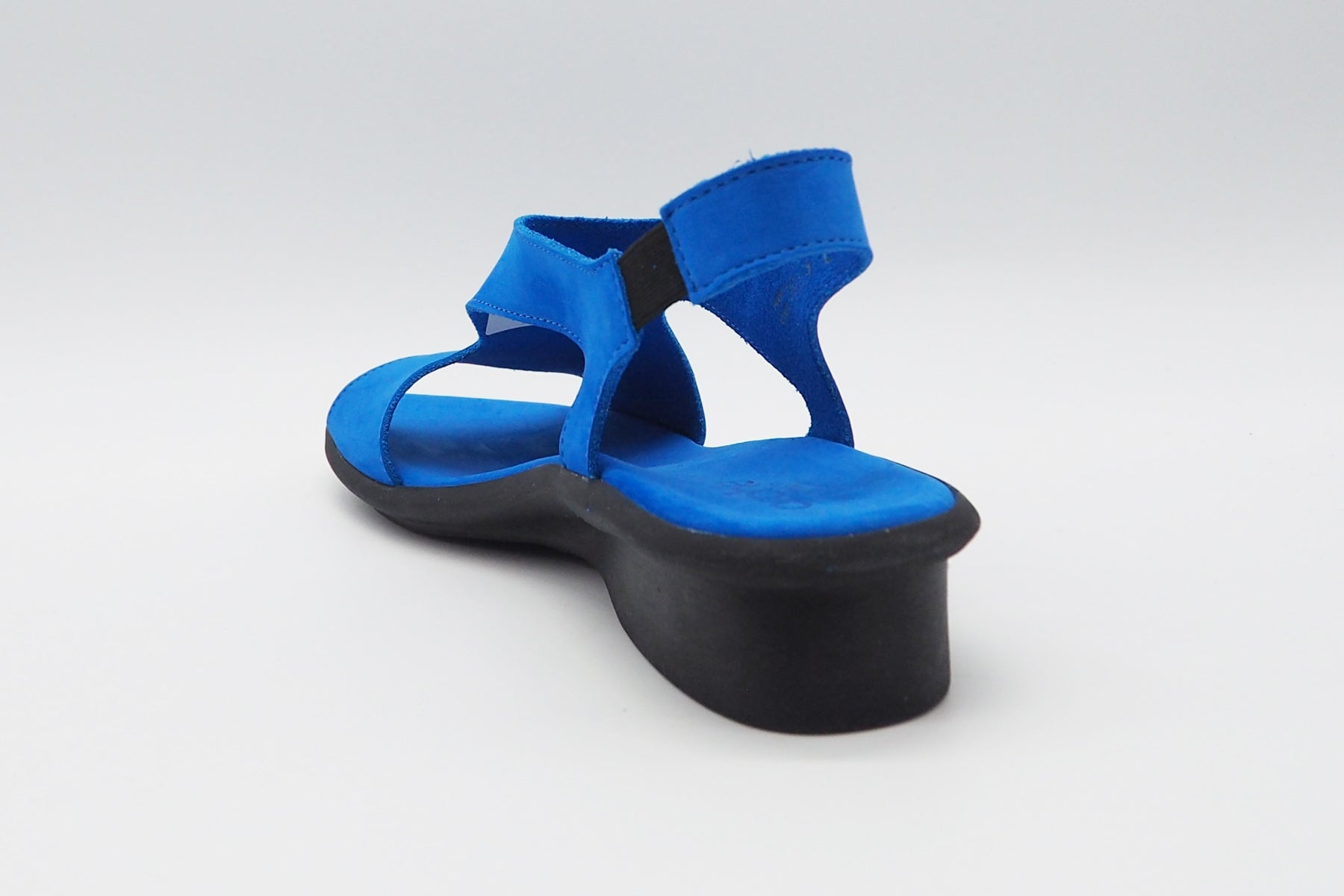 Damen Sandale aus Nubukleder in Blau - Absatz 3cm - Saoxxi Damen Sandalen Arche
