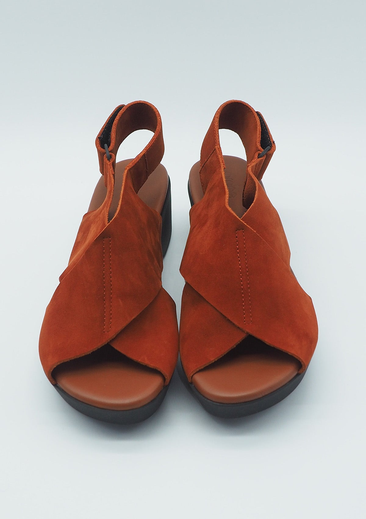 Damen Sandale aus Nubukleder in Rost Damen Sandalen Arche