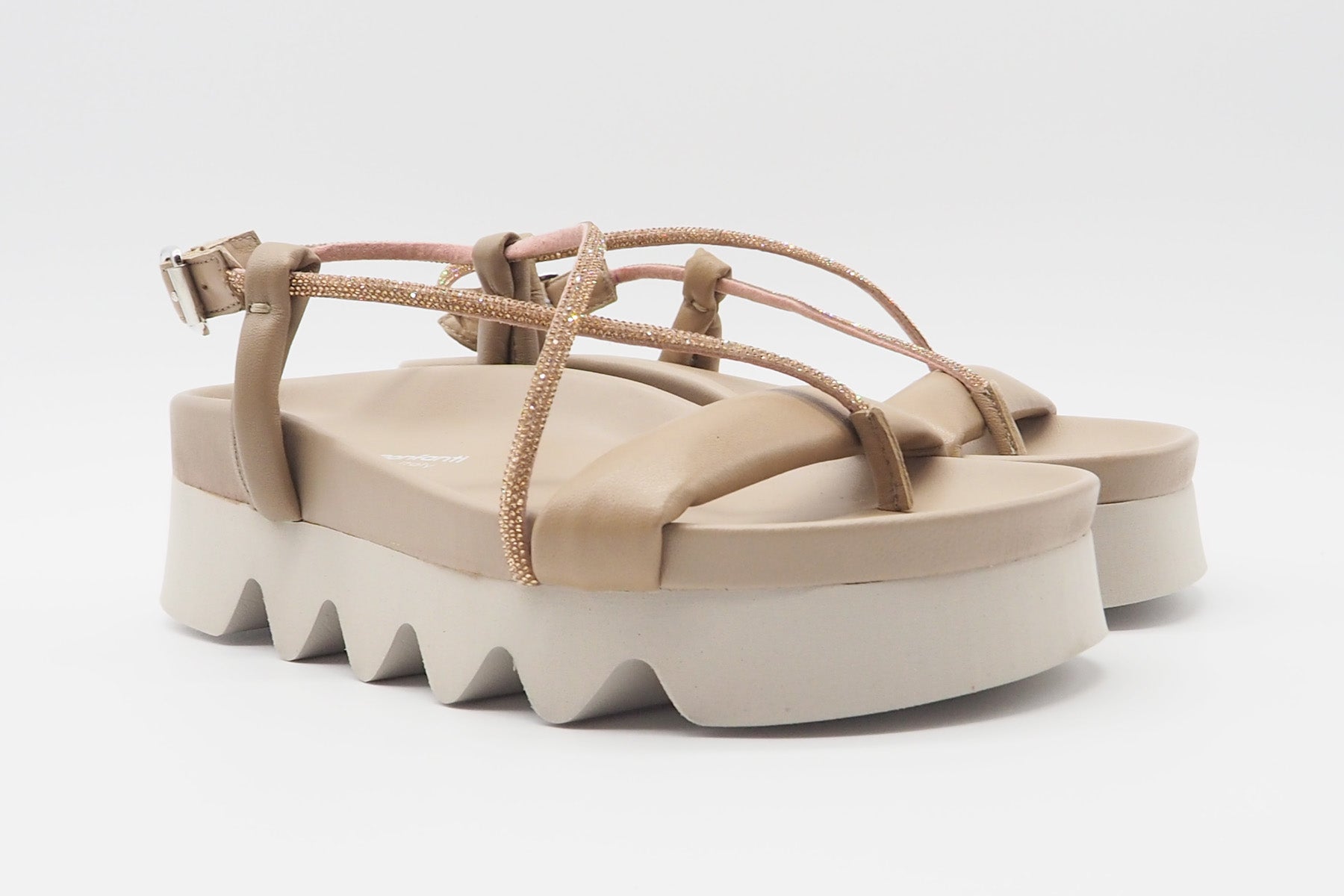 Damen Sandale aus softem Nappaleder in Creme mit Zehensteg Damen Sandalen Patrizia Bonfanti