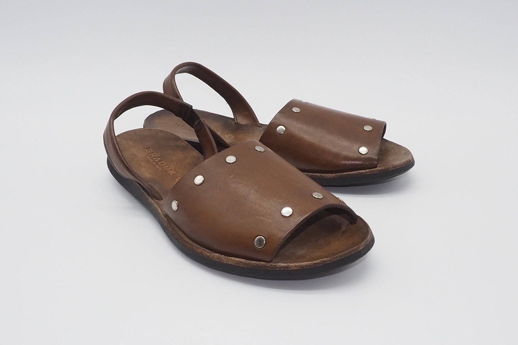 Damen Sandale in cooler Vintage-Optik Mittelbraun Damen Sandalen Brador