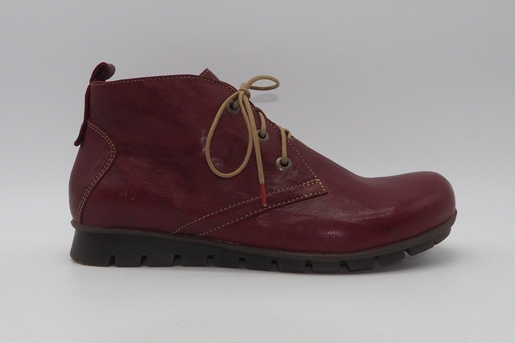 Damen Schnürbootie in ergonomischer Form aus Naturleder in Rot Damen Schnürboots Think