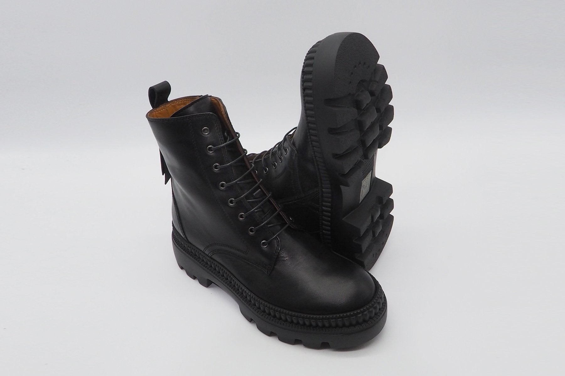 Damen Schnürboots auf Volumensohle aus Leder in Schwarz Damen Schnürboots Karin