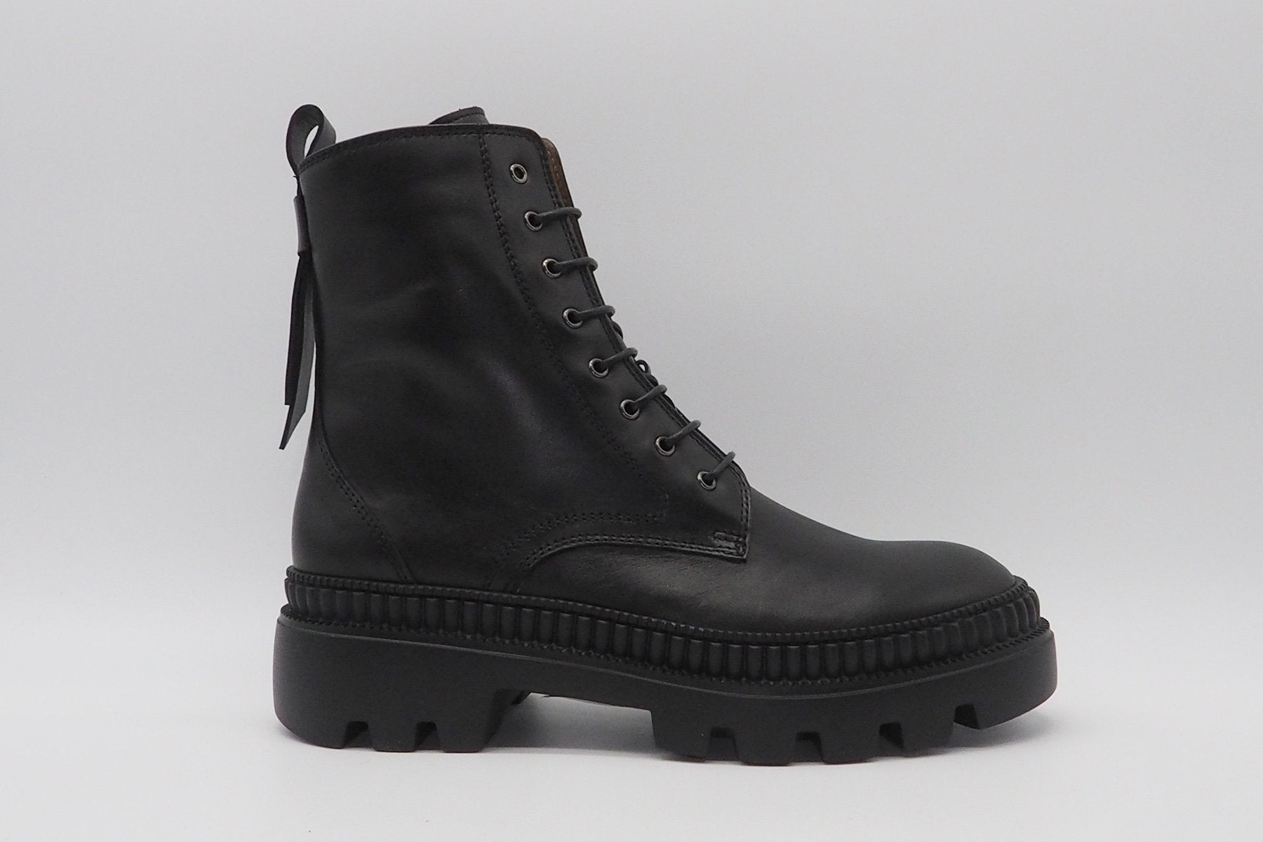 Damen Schnürboots auf Volumensohle aus Leder in Schwarz Damen Schnürboots Karin