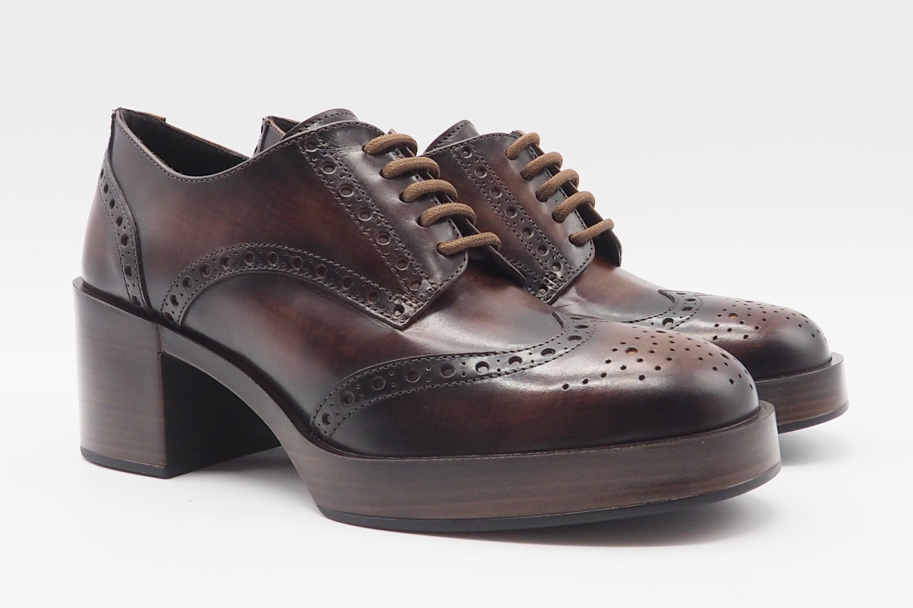 Damen Schnürschuh aus Leder in Braun - Holzoptik - Absatz 6cm Damen Loafers & Schnürer Pons Quintana