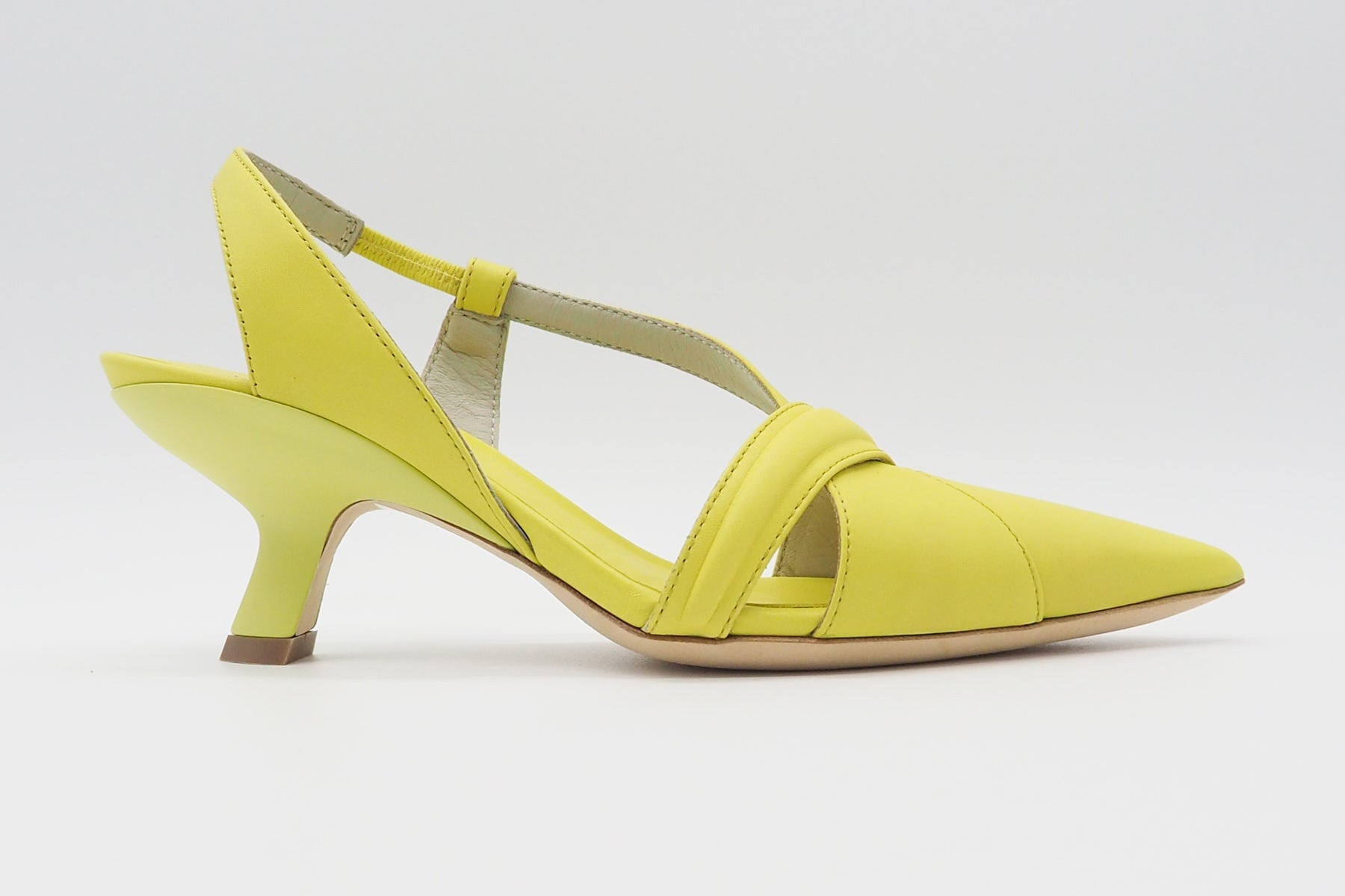 Damen Sling aus Glattleder in Zitronengelb - Absatz 6cm - Chanel Slash Damen Pumps & Slings Vic Matié
