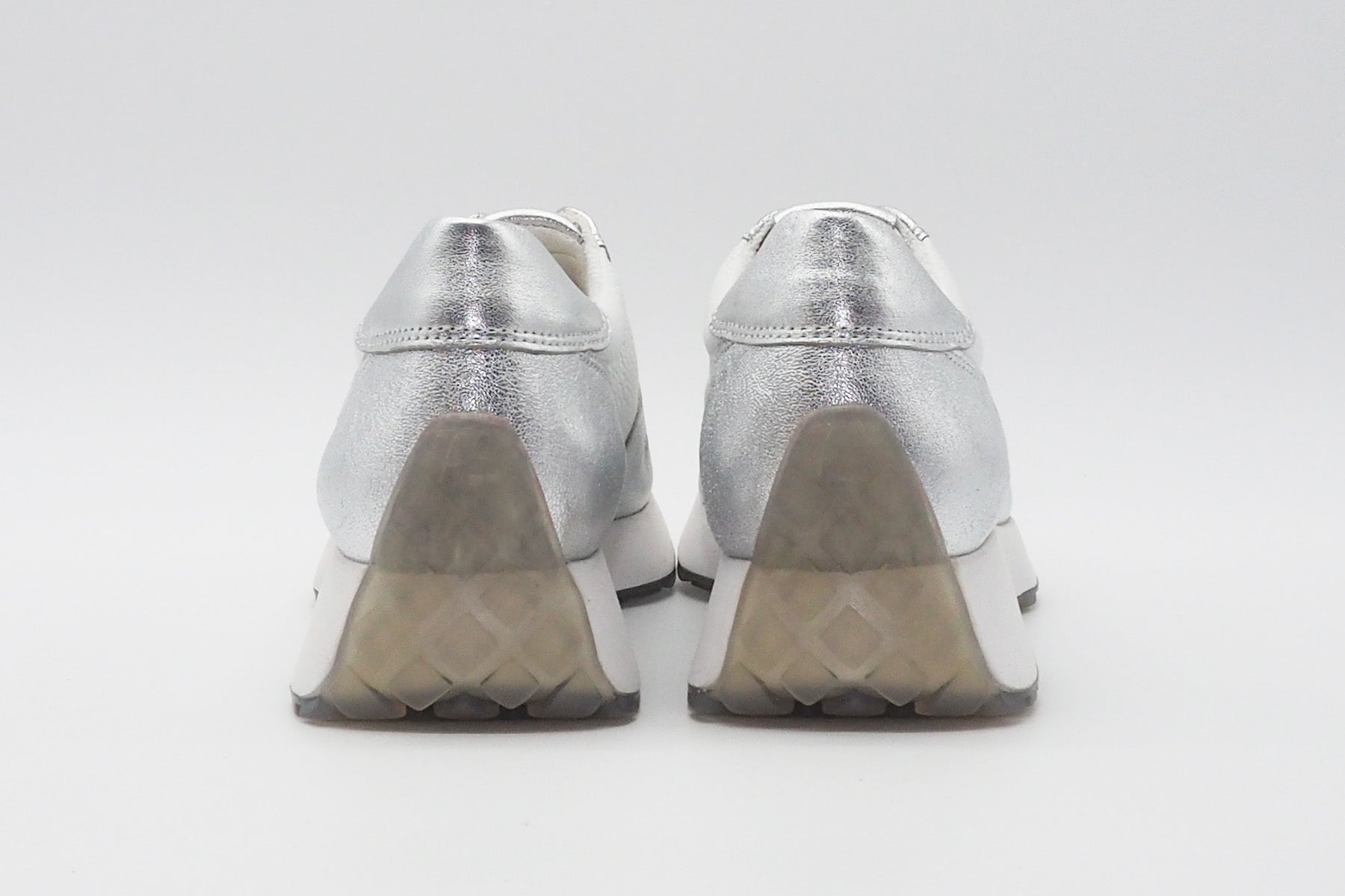 Damen Sneaker aus Glatt- & Metallicleder in Weiß & Silber Damen Sneaker Paul Green