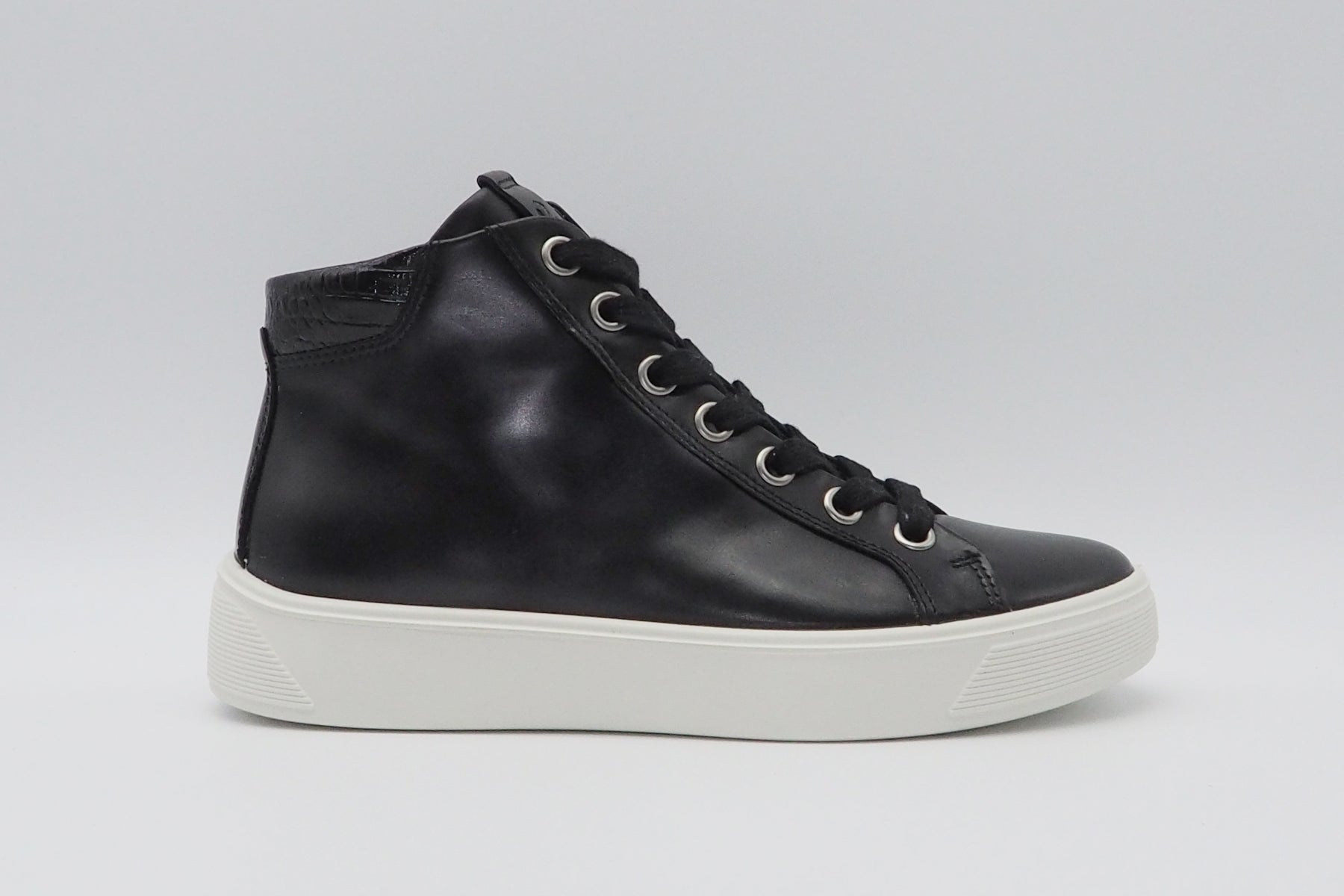 Damen Sneaker aus Glattleder in Schwarz Damen Sneakers Ecco